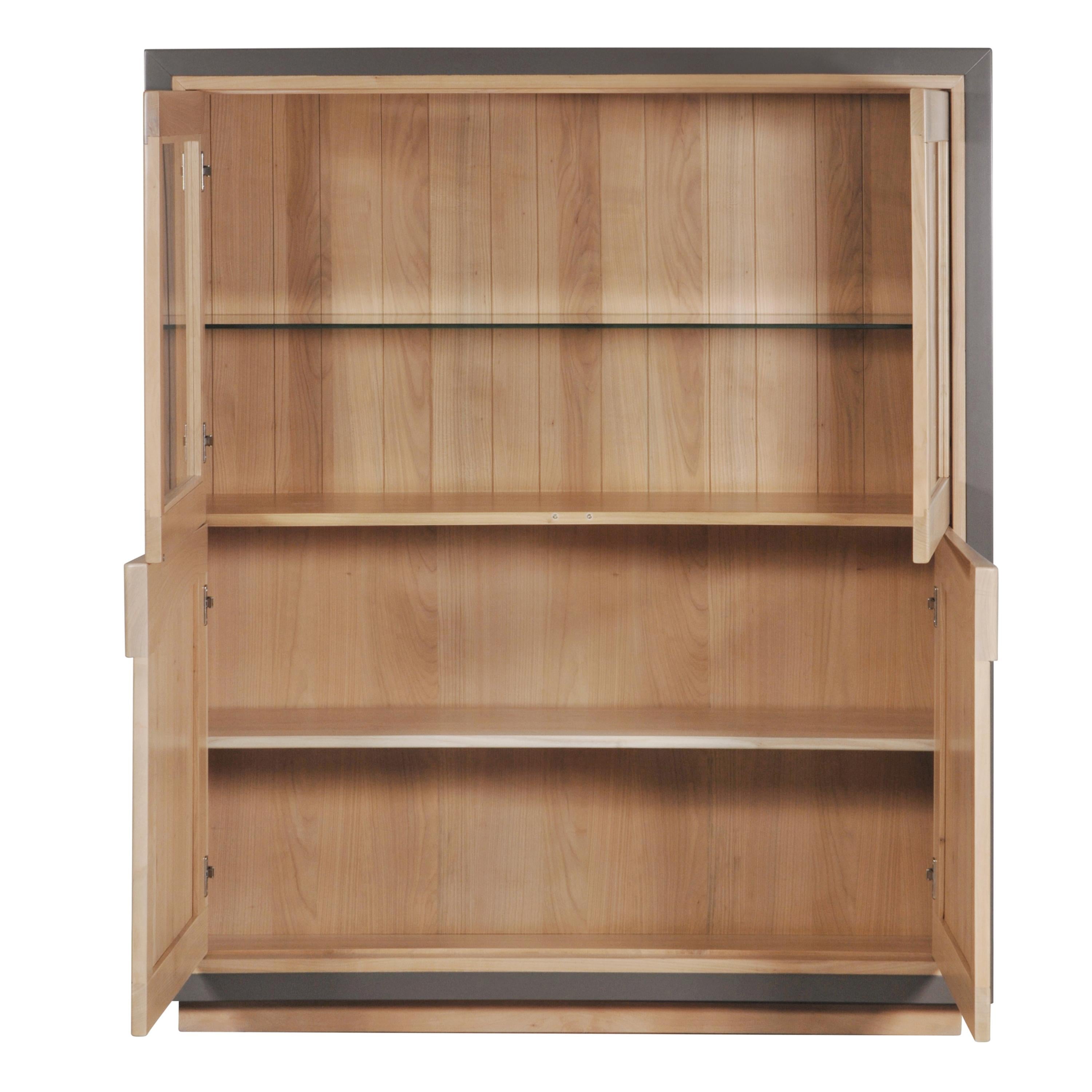 https://a.1stdibscdn.com/display-cabinet-4-doors-in-french-solid-cherry-100-made-in-france-for-sale-picture-5/f_57342/f_265473521639586336075/STE_5802MNBGT_Vitrine_4_portes_merisier_naturel_gris_taupe_ouverte_face_3000x3000_master.jpg