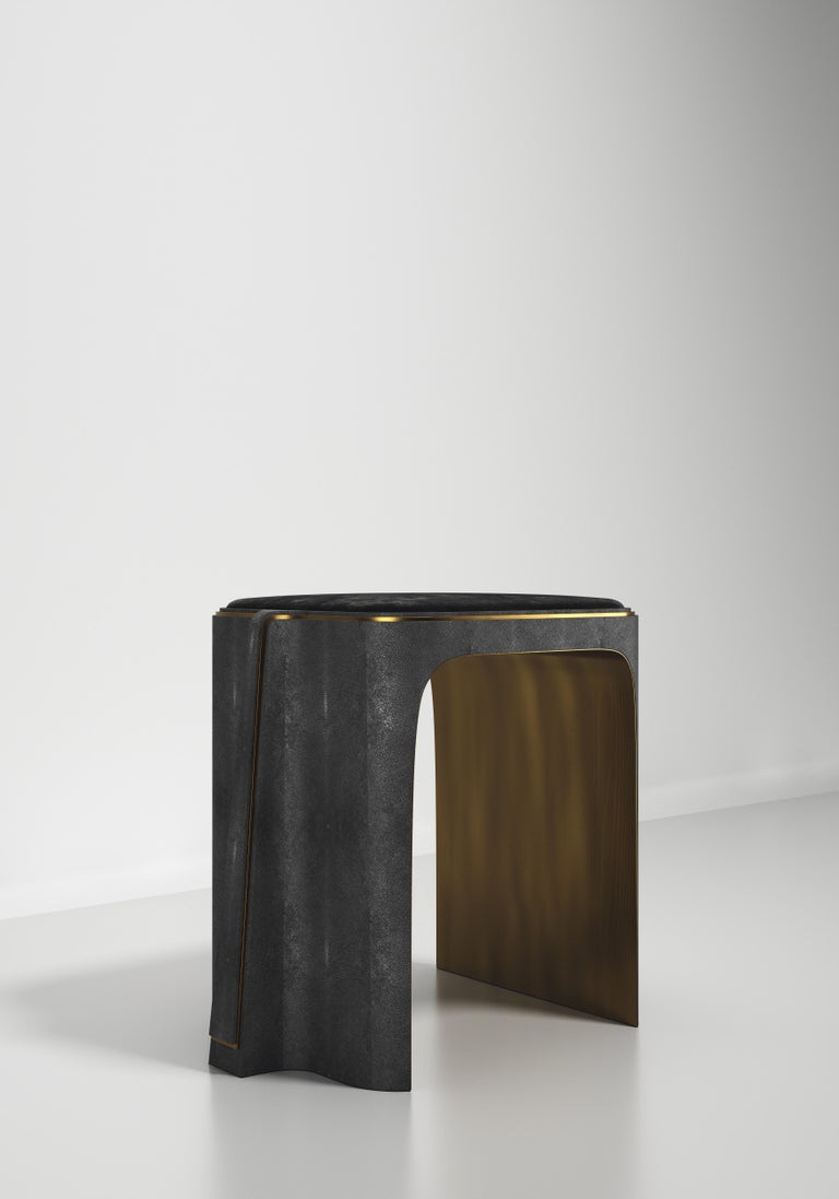 https://a.1stdibscdn.com/shagreen-stool-with-bronze-patina-brass-details-by-ry-augousti-for-sale-picture-4/f_45491/f_459666121753152569329/STOOL_AXIS_D1560004_master.jpg?width=768