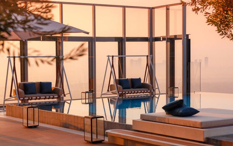 https://a.1stdibscdn.com/outdoor-swing-with-stainless-steel-structure-and-patterned-fabric-for-sale-picture-18/f_56702/f_465866621773674178528/SWING_2_SEAT_9_master.jpg?width=768