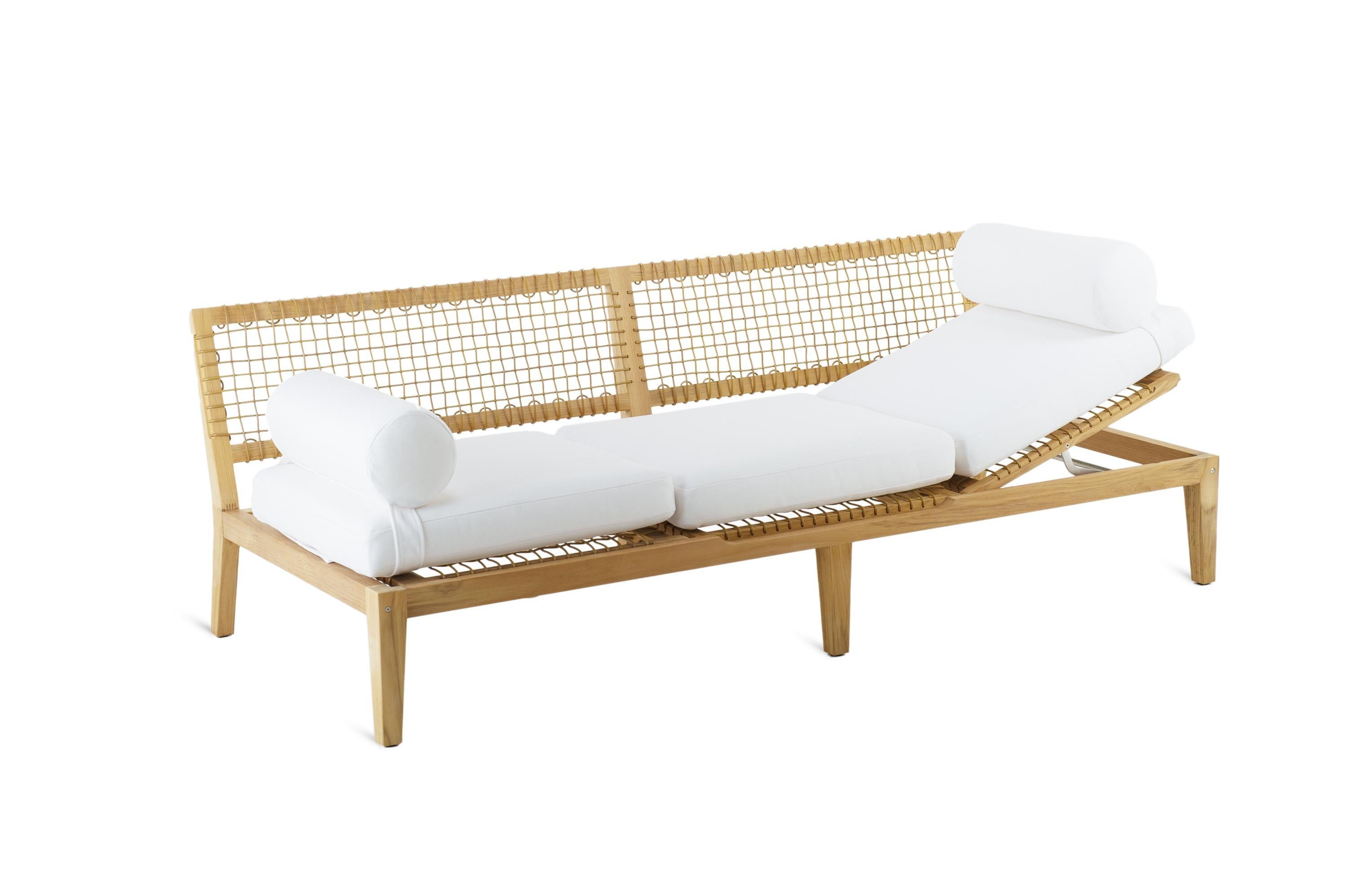 https://a.1stdibscdn.com/unopiu-synthesis-sofa-outdoor-collection-for-sale-picture-10/f_16392/f_356494321691684883243/SYDIG_SYCULD001_A2_SL_master.jpg