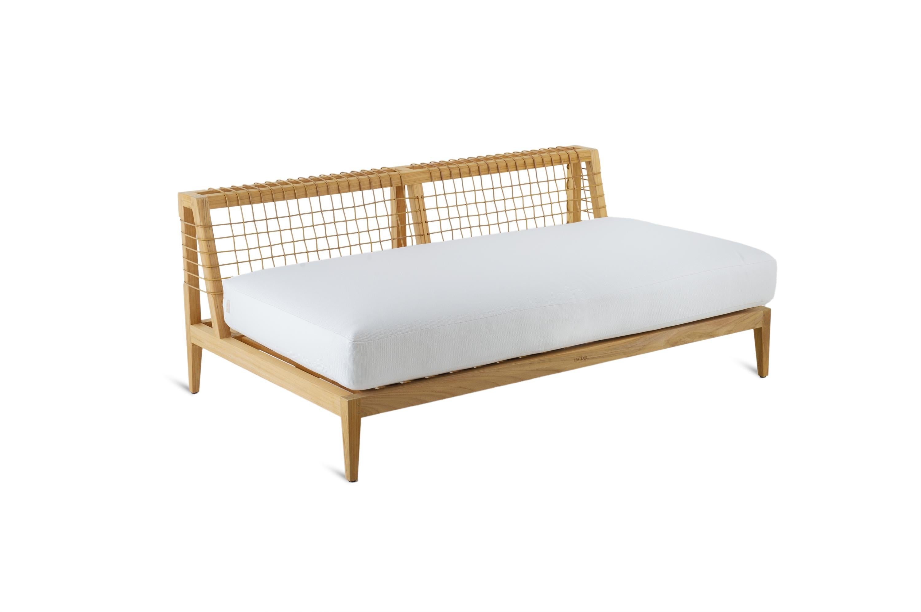 https://a.1stdibscdn.com/unopiu-synthesis-sofa-outdoor-collection-for-sale-picture-11/f_16392/f_356494321691684883212/SYSP_SYCUSP001_A_SL_master.jpg