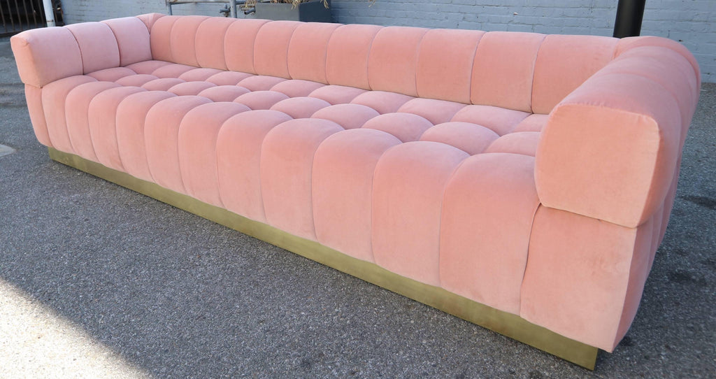 https://a.1stdibscdn.com/custom-tufted-pink-velvet-sofa-with-brass-base-by-adesso-imports-for-sale-picture-7/1697896/f_326675121675870620487/S_423_2_master.jpg