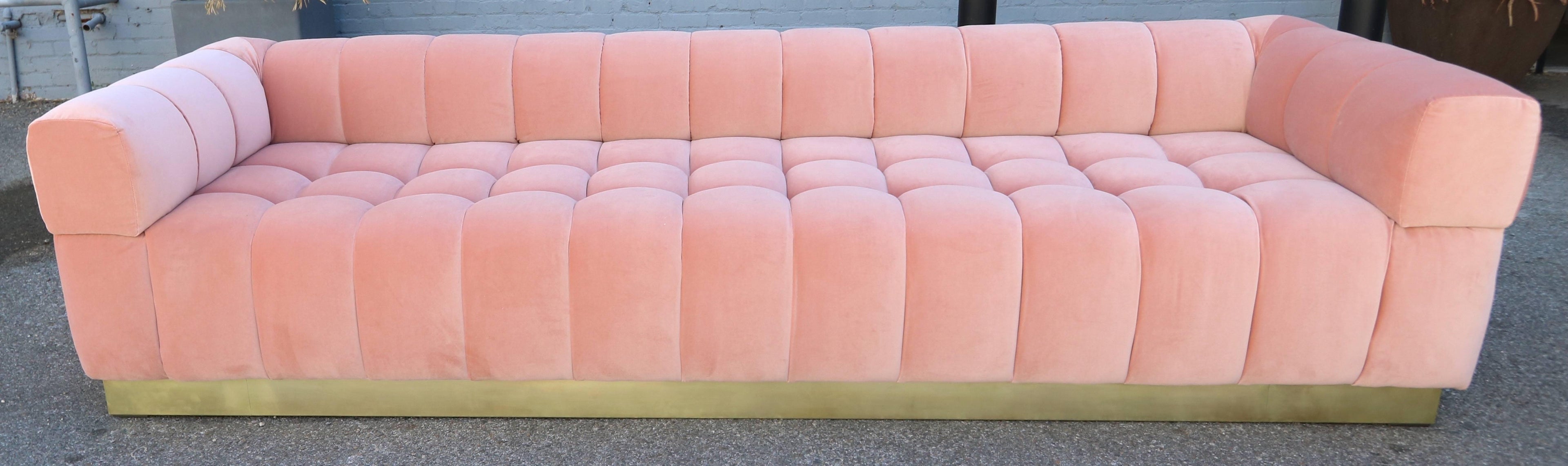https://a.1stdibscdn.com/custom-tufted-pink-velvet-sofa-with-brass-base-by-adesso-imports-for-sale-picture-5/1697896/f_326675121675870619399/S_423_4_master.jpg