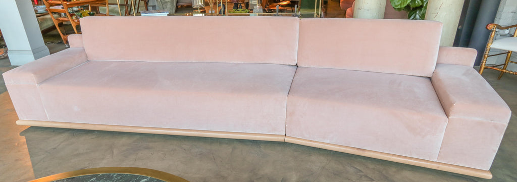 https://a.1stdibscdn.com/custom-blush-pink-velvet-sectional-sofa-with-maple-wood-base-by-adesso-imports-for-sale-picture-3/f_8175/f_214016121605213936450/S_470_3_master.jpg