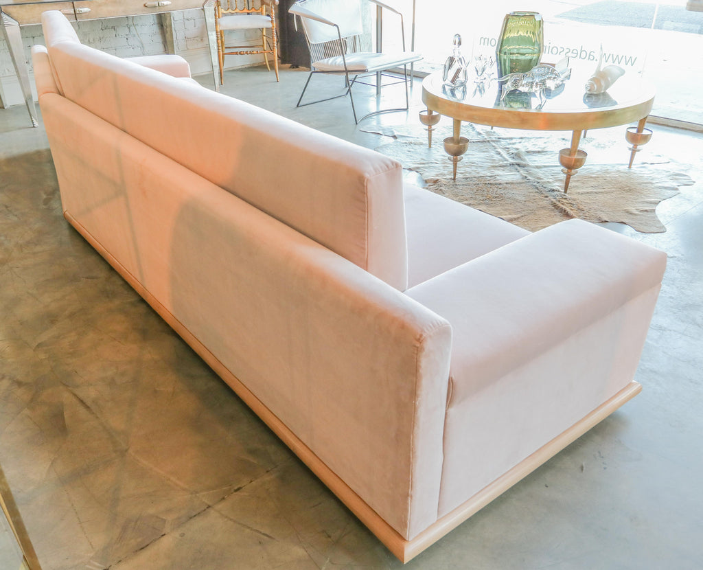 https://a.1stdibscdn.com/custom-blush-pink-velvet-sectional-sofa-with-maple-wood-base-by-adesso-imports-for-sale-picture-5/f_8175/f_214016121605213946840/S_470_6_master.jpg