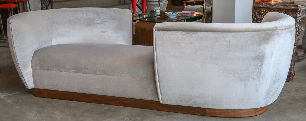 https://a.1stdibscdn.com/custom-tete-a-tete-sofa-bench-in-grey-velvet-with-walnut-base-by-adesso-imports-for-sale-picture-11/f_8175/f_220375221610069662940/S_473_13_master.jpg