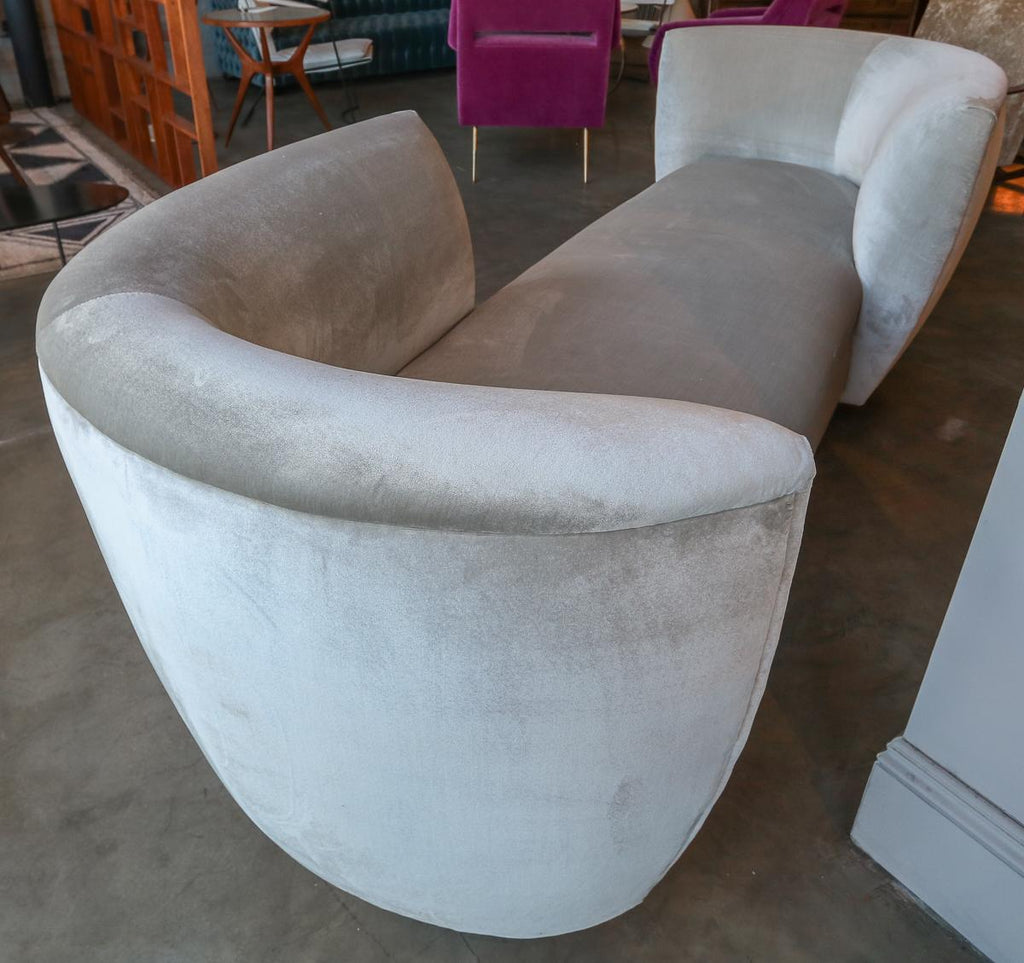 https://a.1stdibscdn.com/custom-tete-a-tete-sofa-bench-in-grey-velvet-with-walnut-base-by-adesso-imports-for-sale-picture-6/f_8175/f_220375221610069606177/S_473_9_master.jpg