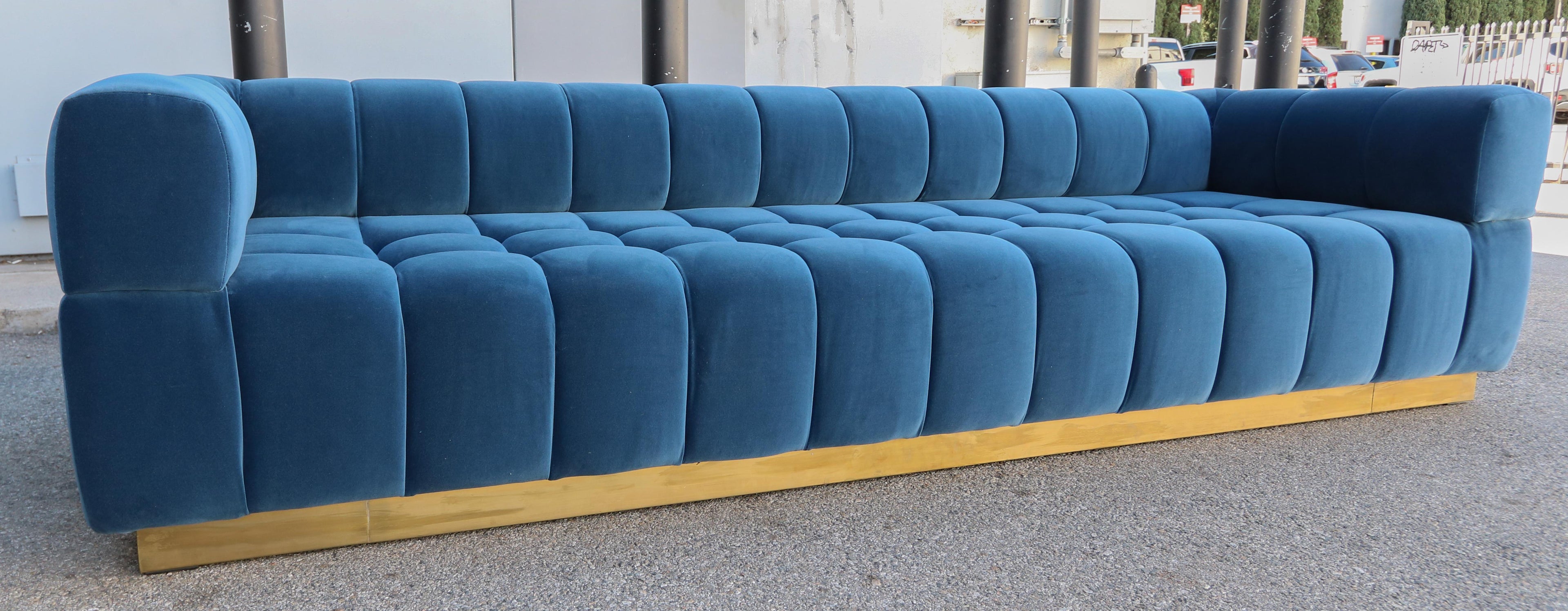 https://a.1stdibscdn.com/custom-tufted-blue-velvet-sofa-with-brass-base-by-adesso-imports-for-sale-picture-12/f_8175/f_231056521616713421643/S_476_10_master.jpg