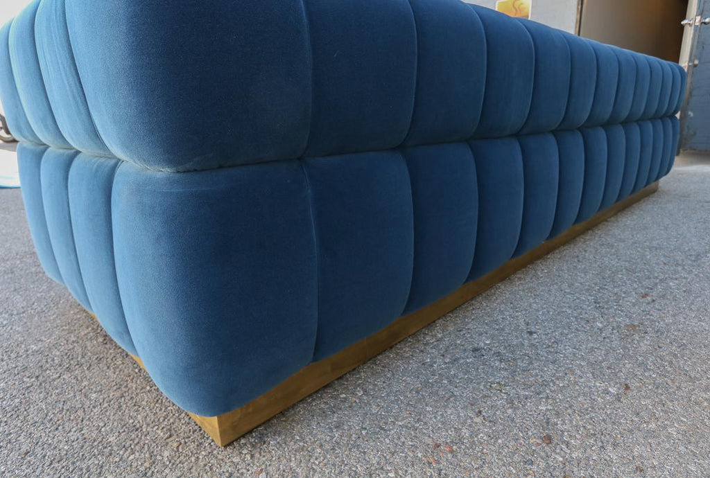https://a.1stdibscdn.com/custom-tufted-blue-velvet-sofa-with-brass-base-by-adesso-imports-for-sale-picture-4/f_8175/f_231056521616712267026/S_476_16_master.jpg