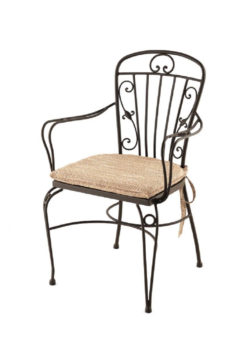 https://a.1stdibscdn.com/pair-of-two-garden-chairs-in-brown-wrought-iron-for-sale-picture-4/f_17262/f_108209731550139932983/S_725_opt_master.jpeg