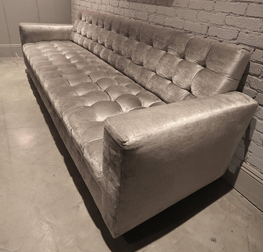 https://a.1stdibscdn.com/custom-grey-velvet-tufted-sofa-by-adesso-imports-for-sale-picture-4/f_8175/f_463230721755549301653/S_73_3_master.jpg