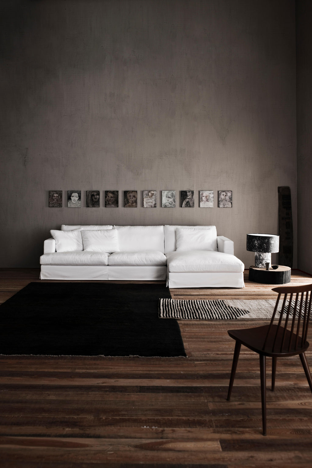 https://a.1stdibscdn.com/karma-large-sofa-in-byblos-white-upholstery-by-sergio-bicego-for-sale-picture-3/22569652/f_265605421639657533859/Saba_Karma_2_master.jpg