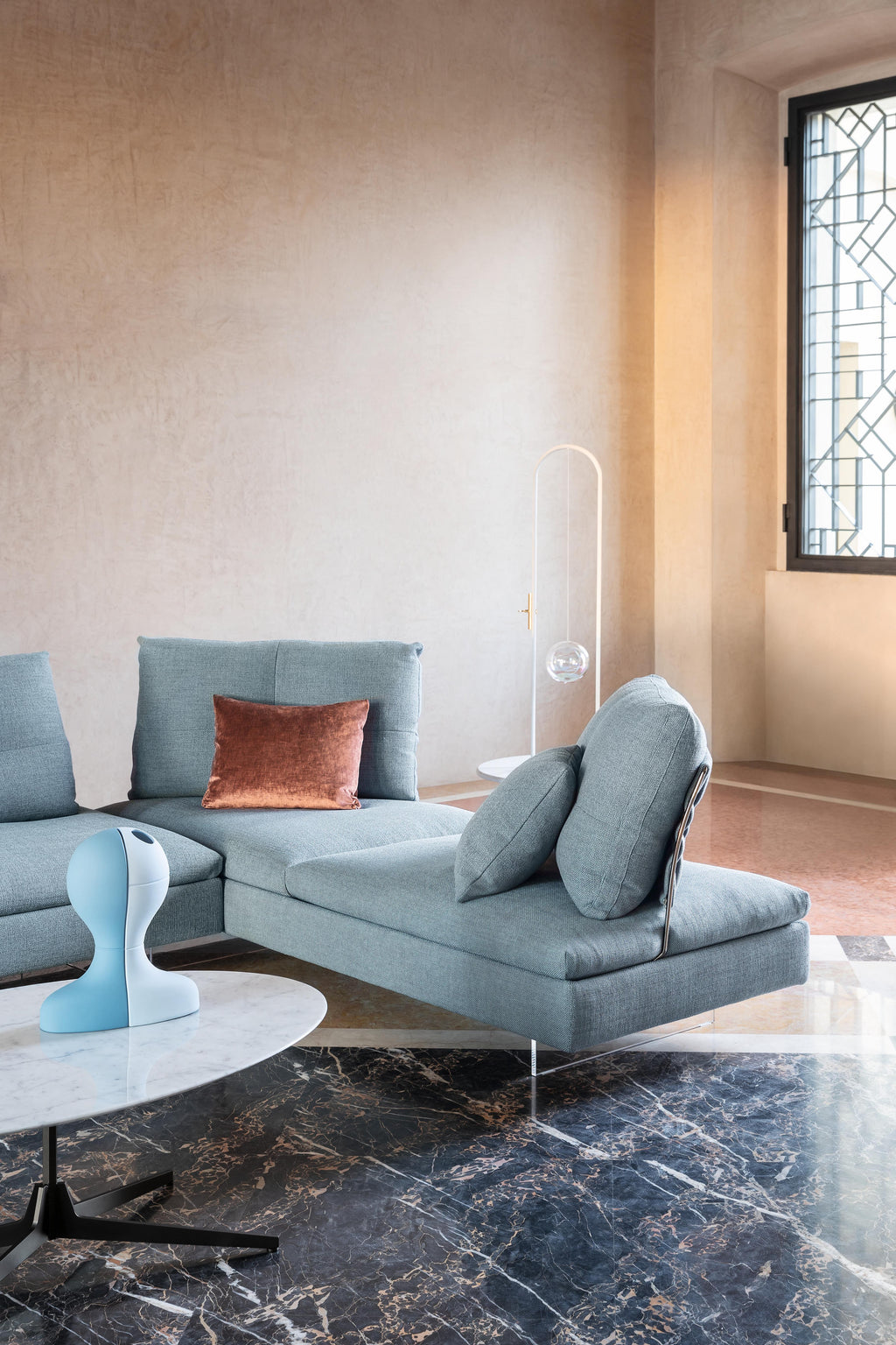 https://a.1stdibscdn.com/limes-new-80-large-sofa-in-beige-upholstery-with-roll-armrest-by-sergio-bicego-for-sale-picture-8/22569652/f_265596221639655126933/Saba_LimesNew_5_3__master.jpg