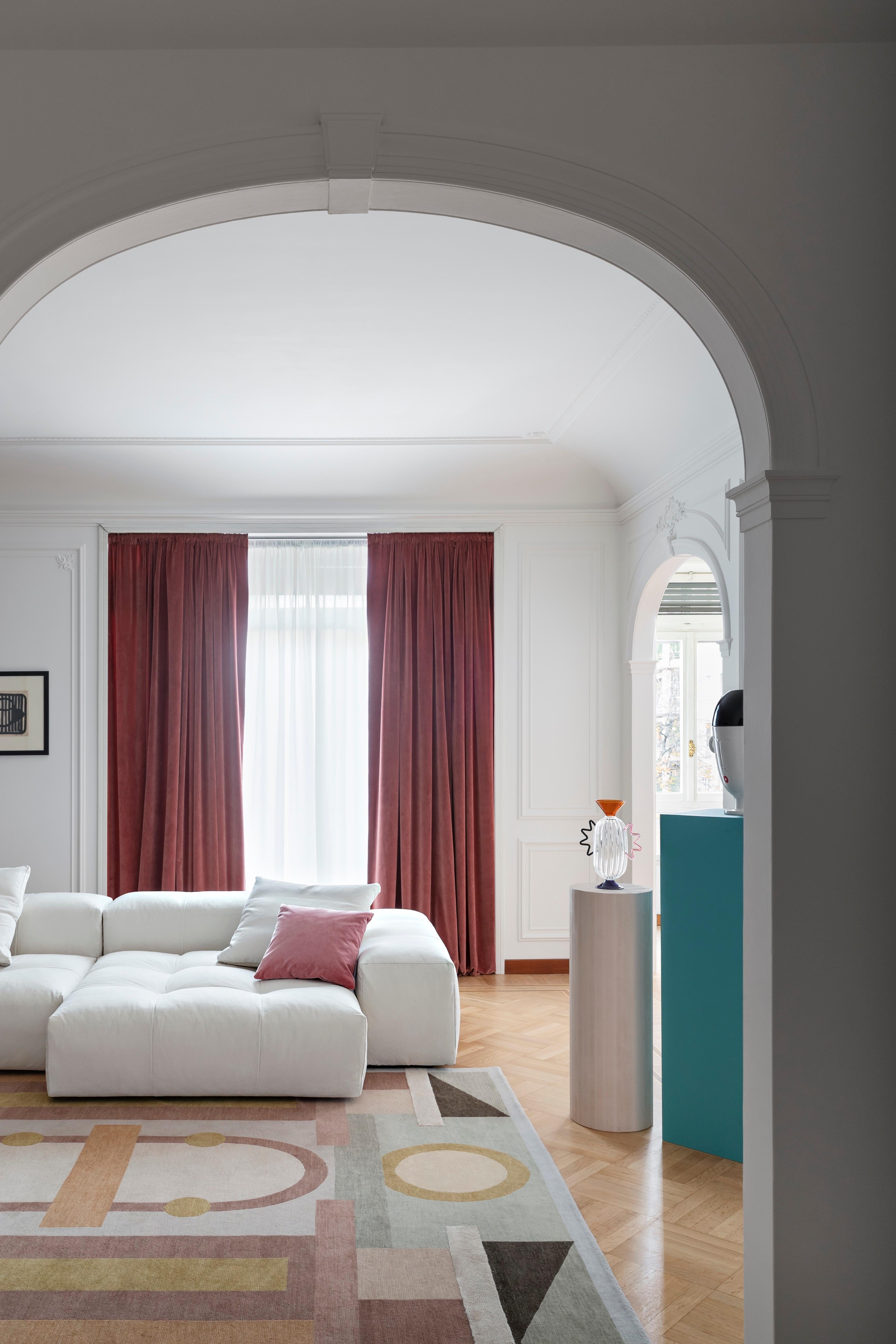 https://a.1stdibscdn.com/pixel-sectional-sofa-in-patchwork-upholstery-by-sergio-bicego-for-sale-picture-6/22569652/f_265737421639718909793/Saba_Pixel_6_BeppeBrancato_2__master.jpg