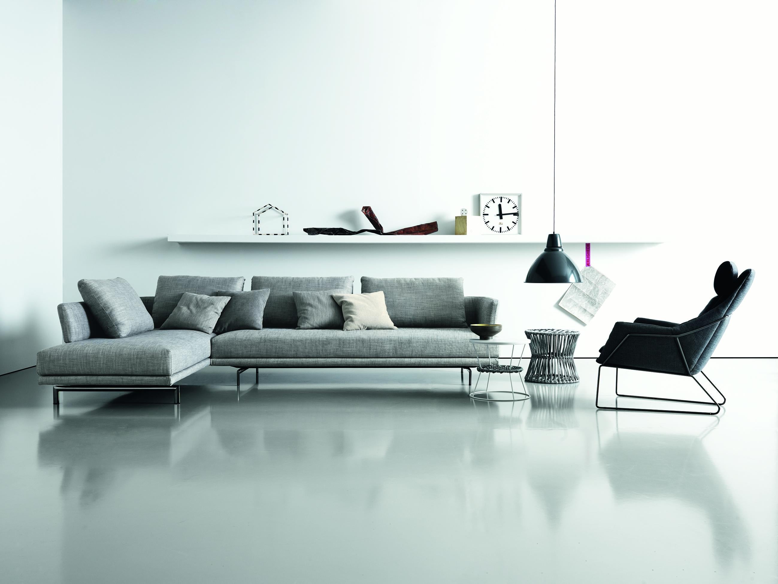 https://a.1stdibscdn.com/quinta-strada-2-seat-medium-sofa-in-clean-grey-upholstery-by-sergio-bicego-for-sale-picture-2/22569652/f_265607321639658332345/Saba_QuintaStrada_1_master.jpg
