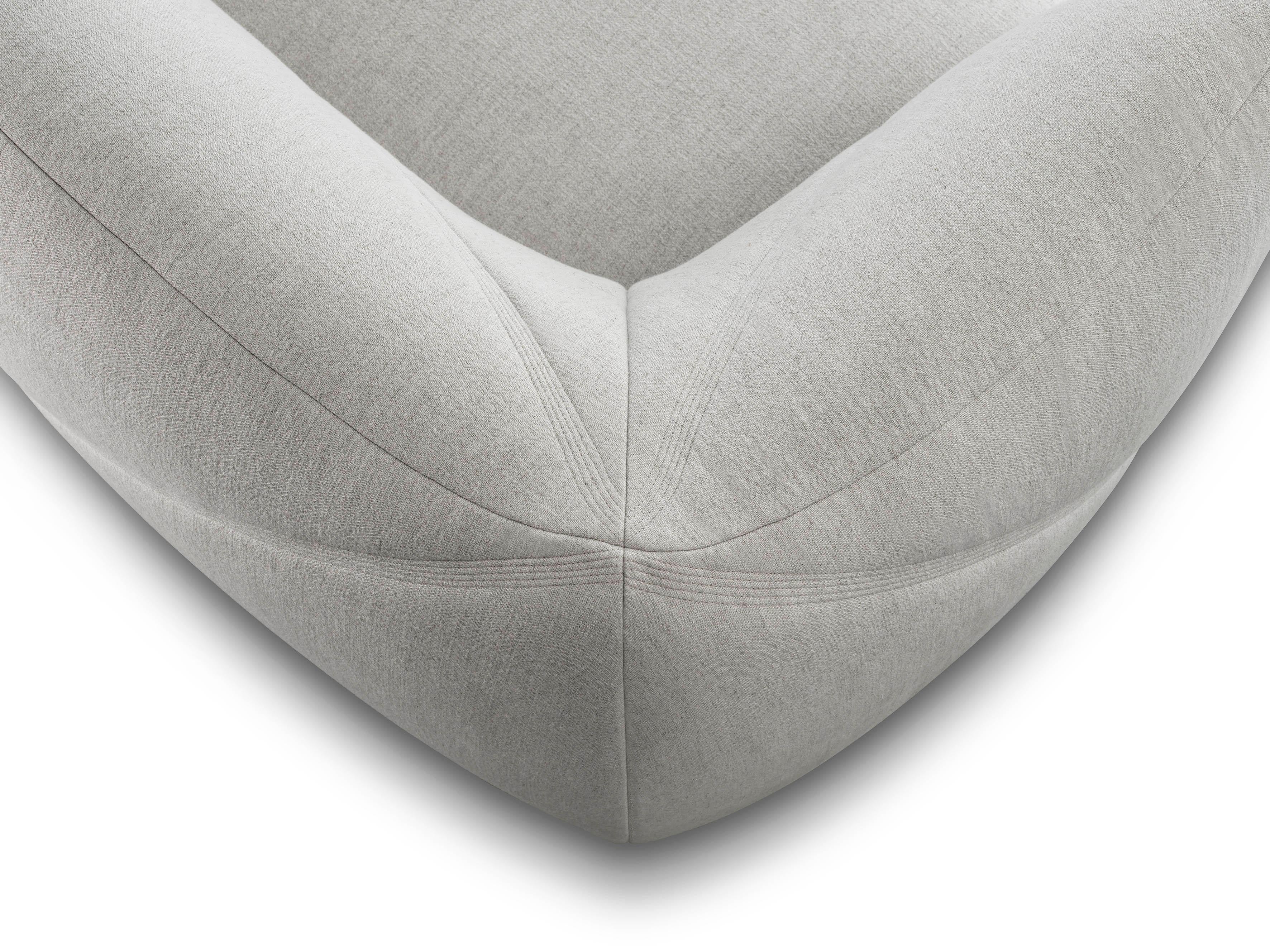 https://a.1stdibscdn.com/saba-vela-sofa-bed-by-zanellato-bortotto-for-sale-picture-2/f_16392/f_369207821699019946271/Saba_Vela_ph_StudioRocci_8_master.jpg