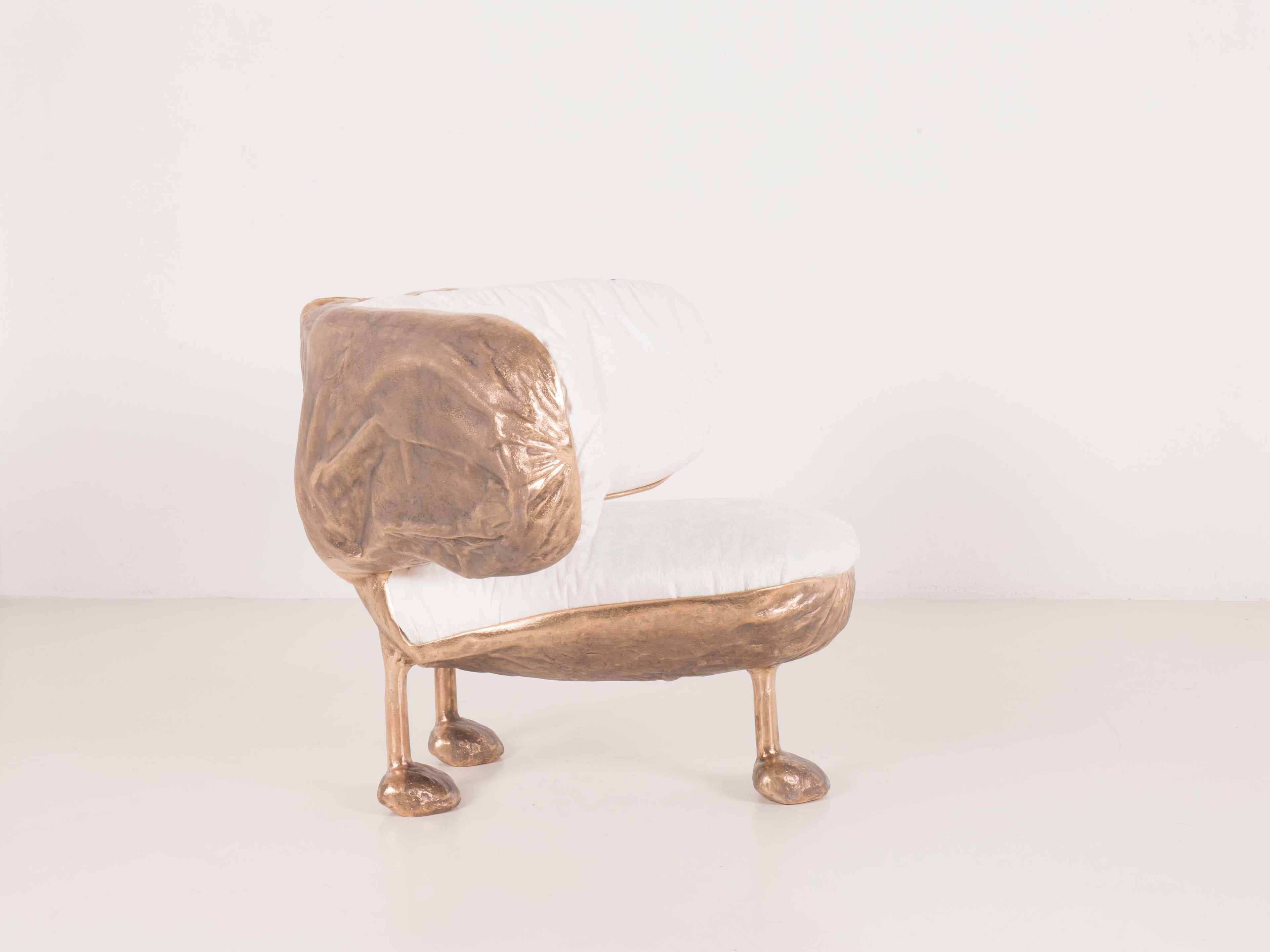 https://a.1stdibscdn.com/sacco-alato-bronze-armchair-by-roberto-matta-paradisoterrestre-edition-for-sale-picture-5/f_84302/f_336808021680793032343/Sacco_Alato_Bronze_03_master.jpg