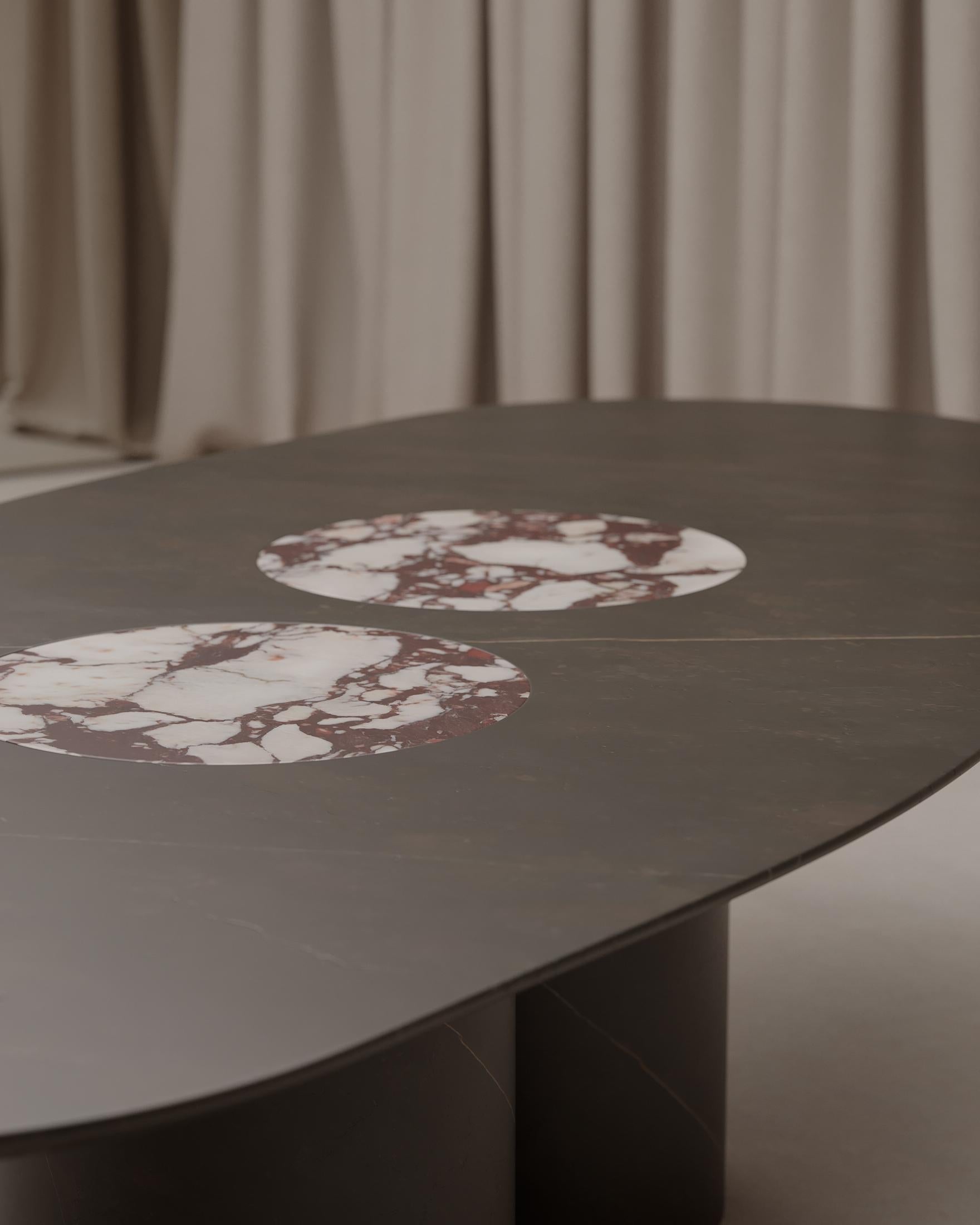 https://a.1stdibscdn.com/salvante-d1-dining-table-by-piotr-dabrowa-for-sale-picture-5/f_12192/f_335687521680190260677/Salvante_D1_detail_master.jpg