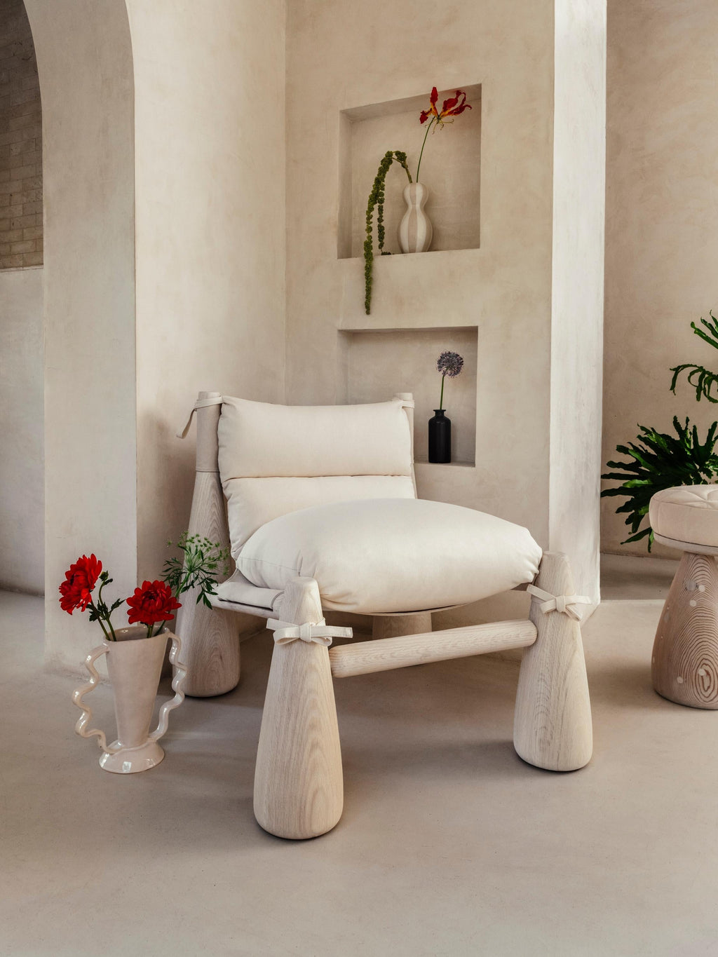 https://a.1stdibscdn.com/contemporary-upholstered-bell-chair-for-sale-picture-2/f_72712/f_303345921688946975025/SamKlemick_0360_master.jpg