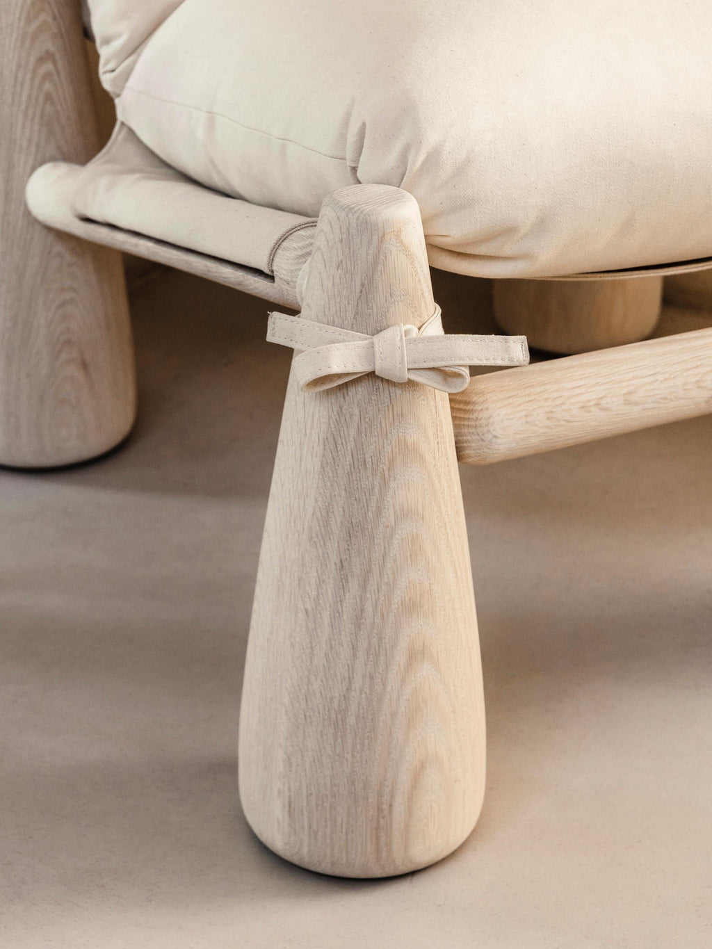 https://a.1stdibscdn.com/contemporary-upholstered-bell-chair-for-sale-picture-5/f_72712/f_303345921688946996963/SamKlemick_0377_master.jpg