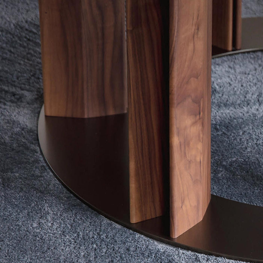 https://a.1stdibscdn.com/crosby-round-dining-table-for-sale-picture-12/f_14282/f_289842621654504374845/Sans_titre_12_master.jpg