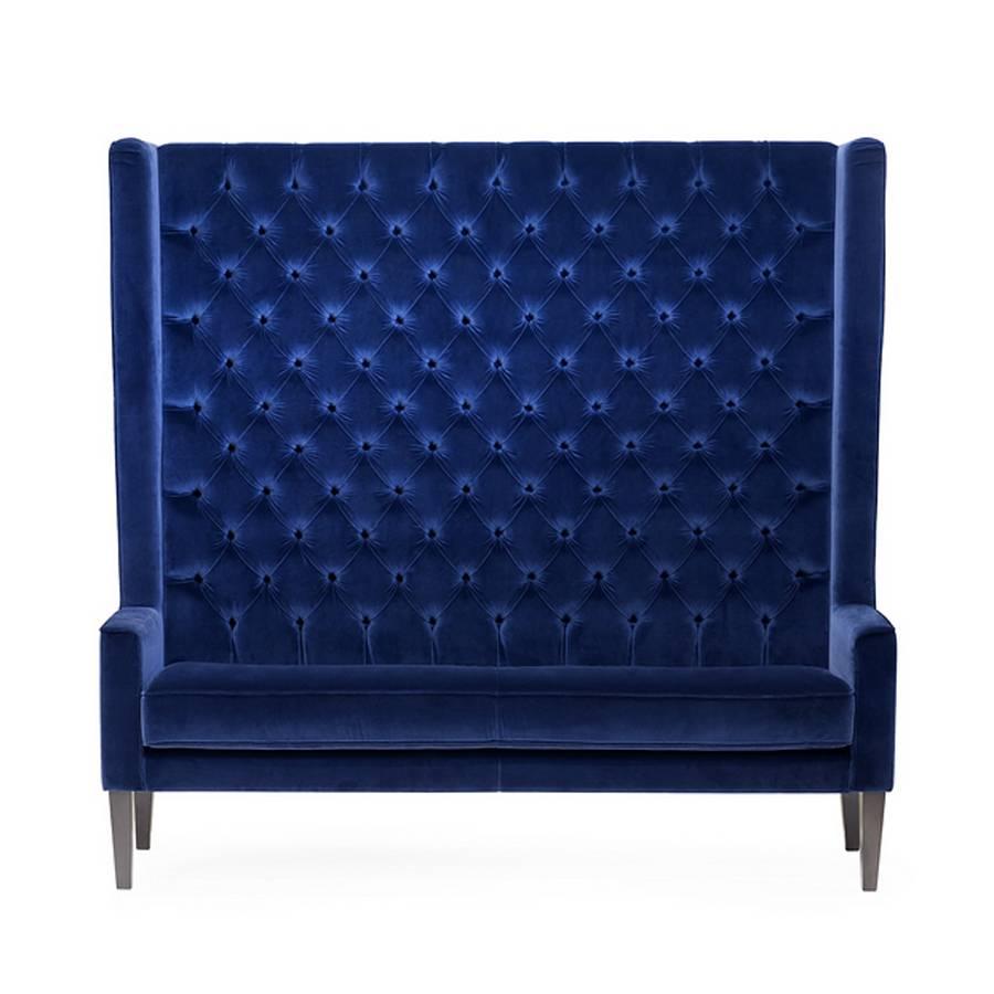 https://a.1stdibscdn.com/wall-sofa-capitonated-with-red-or-blue-or-green-velvet-for-sale-picture-3/f_14282/1527844507191/Sans_titre_1_master.jpg