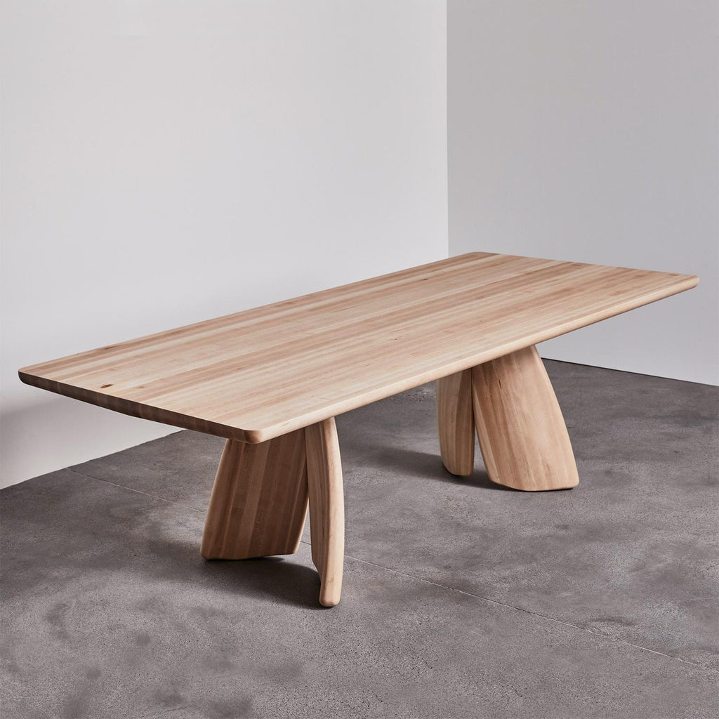 https://a.1stdibscdn.com/cove-oak-dining-table-for-sale-picture-4/f_14282/f_316430821670497187827/Sans_titre_1_master.jpg