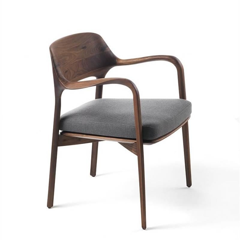 https://a.1stdibscdn.com/linea-armchair-in-solid-walnut-for-sale-picture-2/f_14282/1530274591483/Sans_titre_2_master.jpg