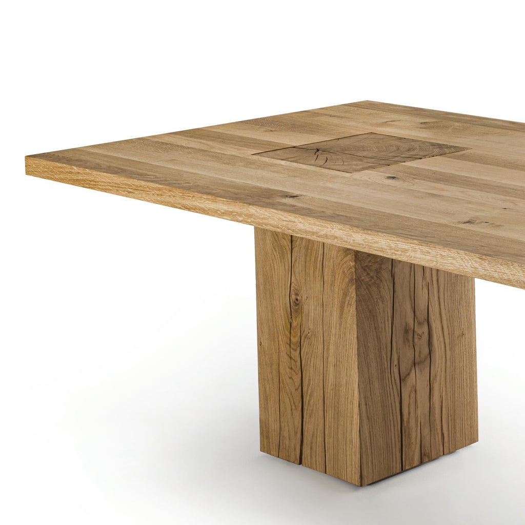 https://a.1stdibscdn.com/full-wood-oak-dining-table-for-sale-picture-2/f_14282/1624369031931/Sans_titre_2_master.jpg