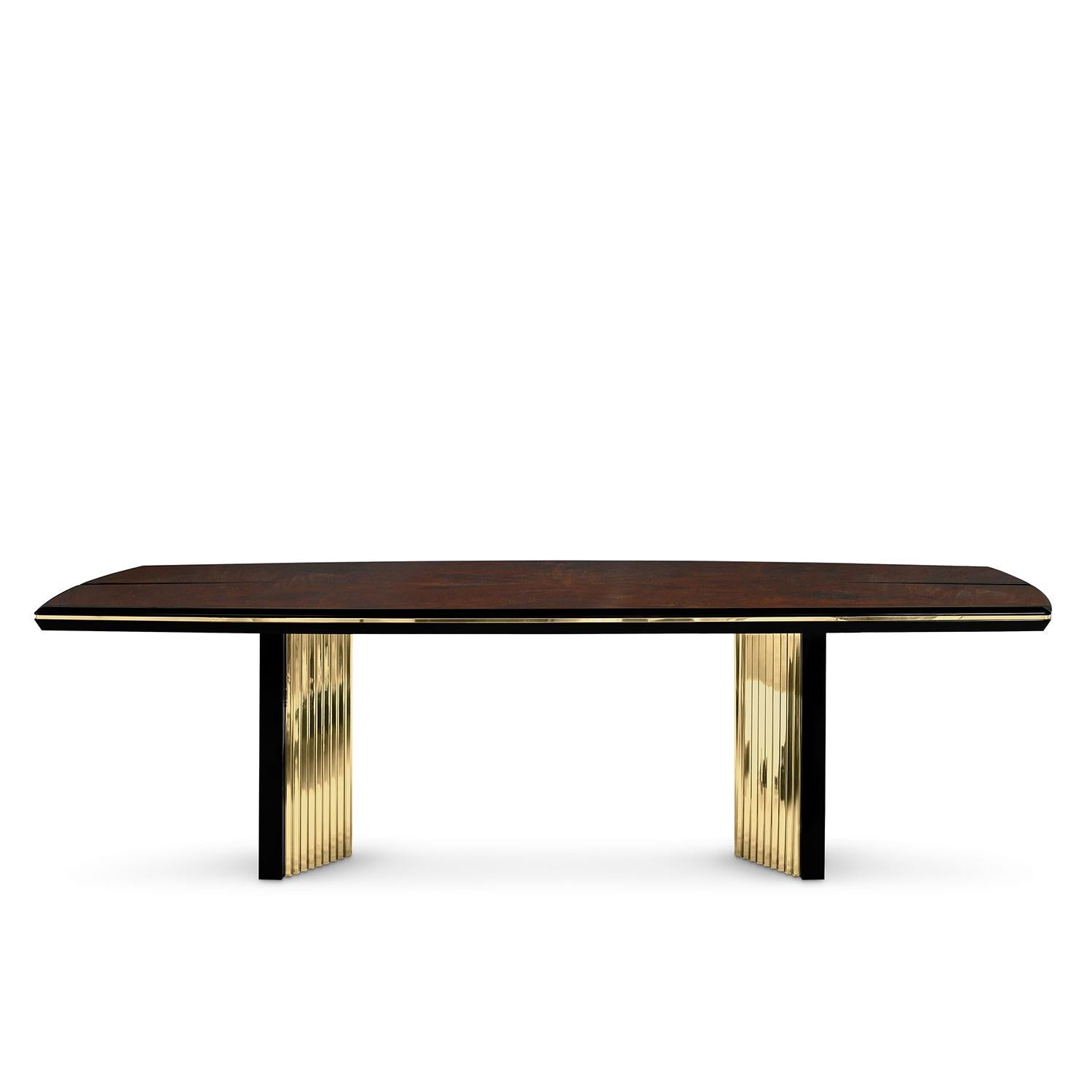 https://a.1stdibscdn.com/maxima-walnut-dining-table-for-sale-picture-2/f_14282/f_352107021689250482765/Sans_titre_2_master.jpg