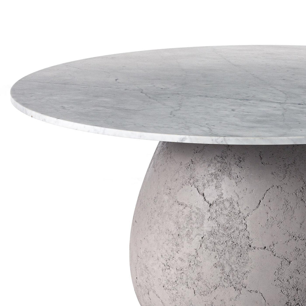 https://a.1stdibscdn.com/concrete-round-table-for-sale-picture-2/f_14282/f_293668321656584706310/Sans_titre_2_master.jpg