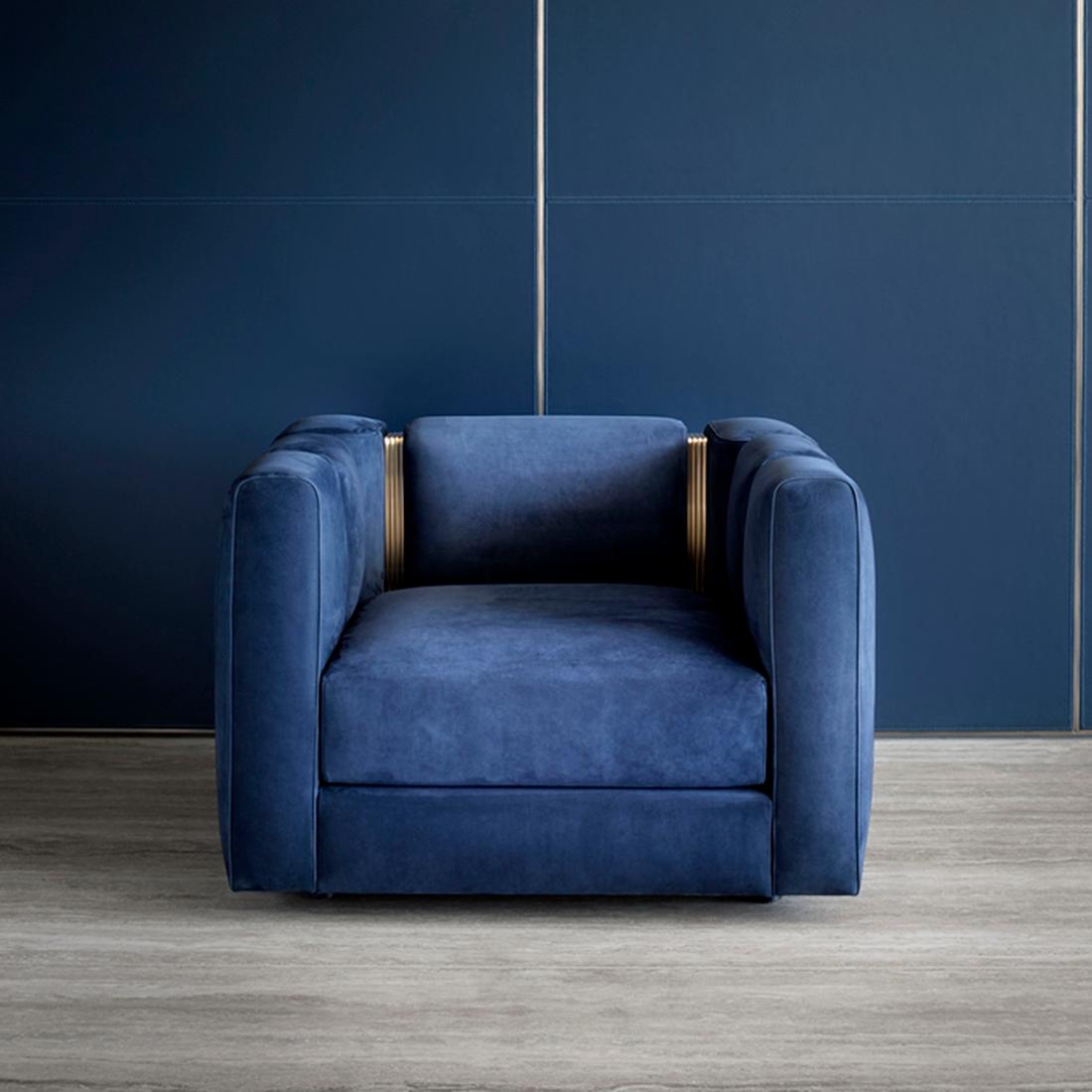 https://a.1stdibscdn.com/virginia-armchair-with-blue-velvet-fabric-for-sale-picture-3/f_14282/1562158727779/Sans_titre_2_master.jpg