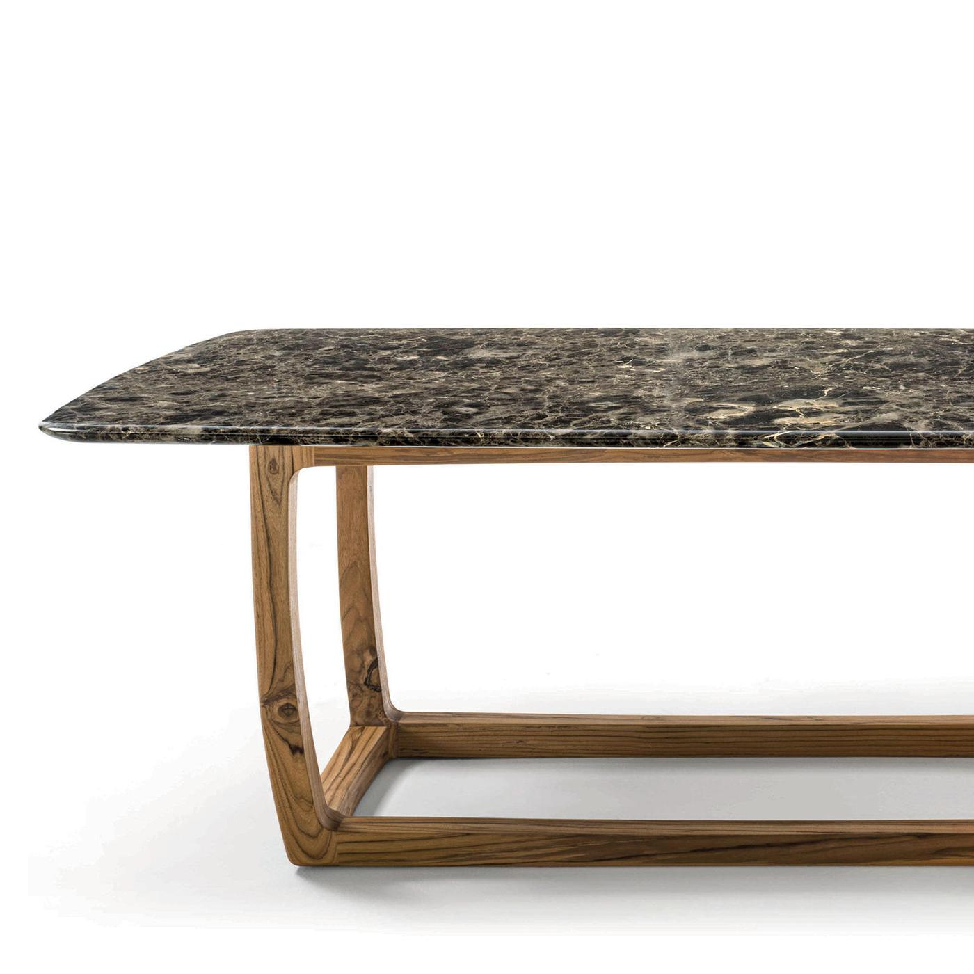 https://a.1stdibscdn.com/trooper-outdoor-or-indoor-table-for-sale-picture-2/f_14282/f_283120821650446233765/Sans_titre_2_master.jpg