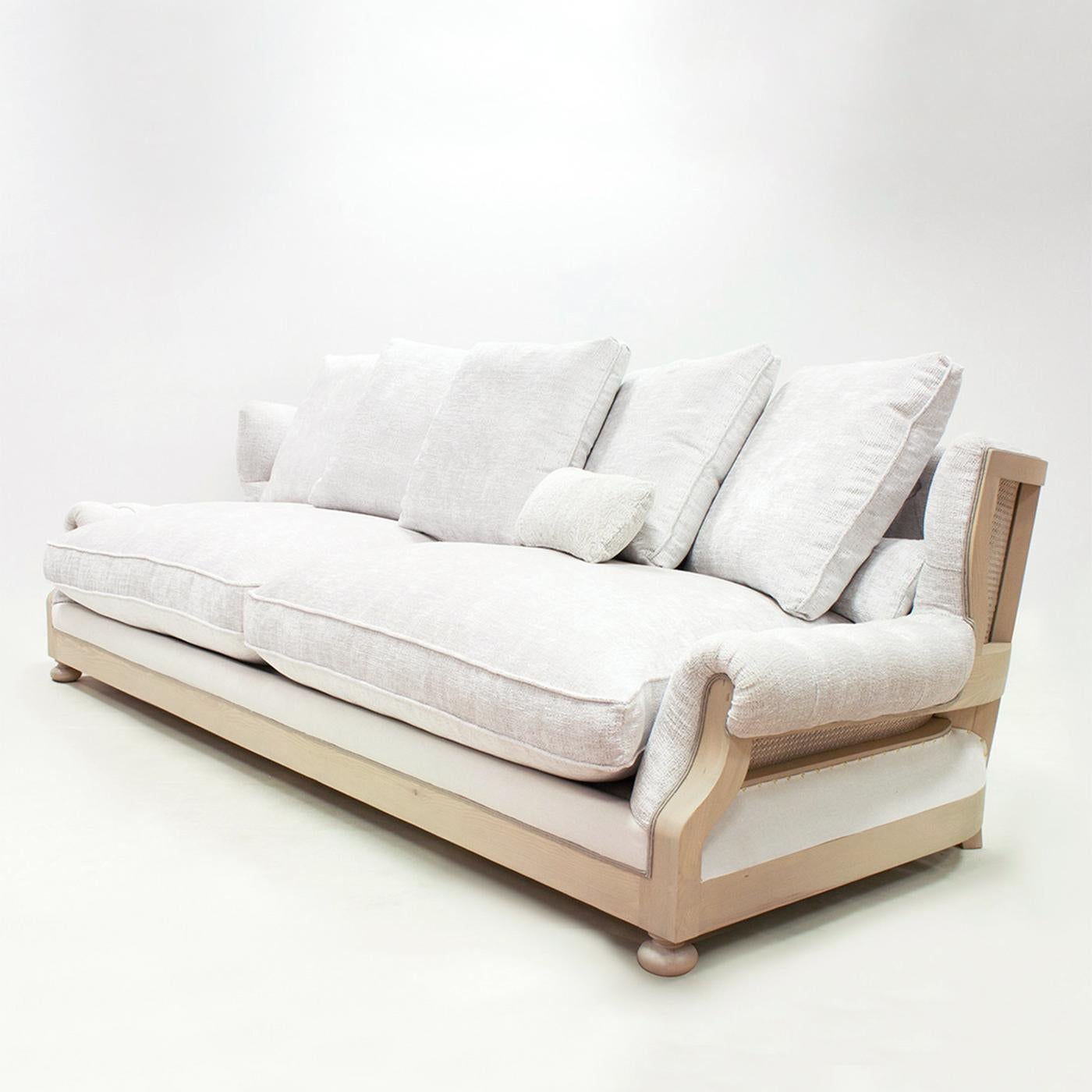 https://a.1stdibscdn.com/damian-sofa-for-sale-picture-3/f_14282/1596015197925/Sans_titre_3_master.jpg