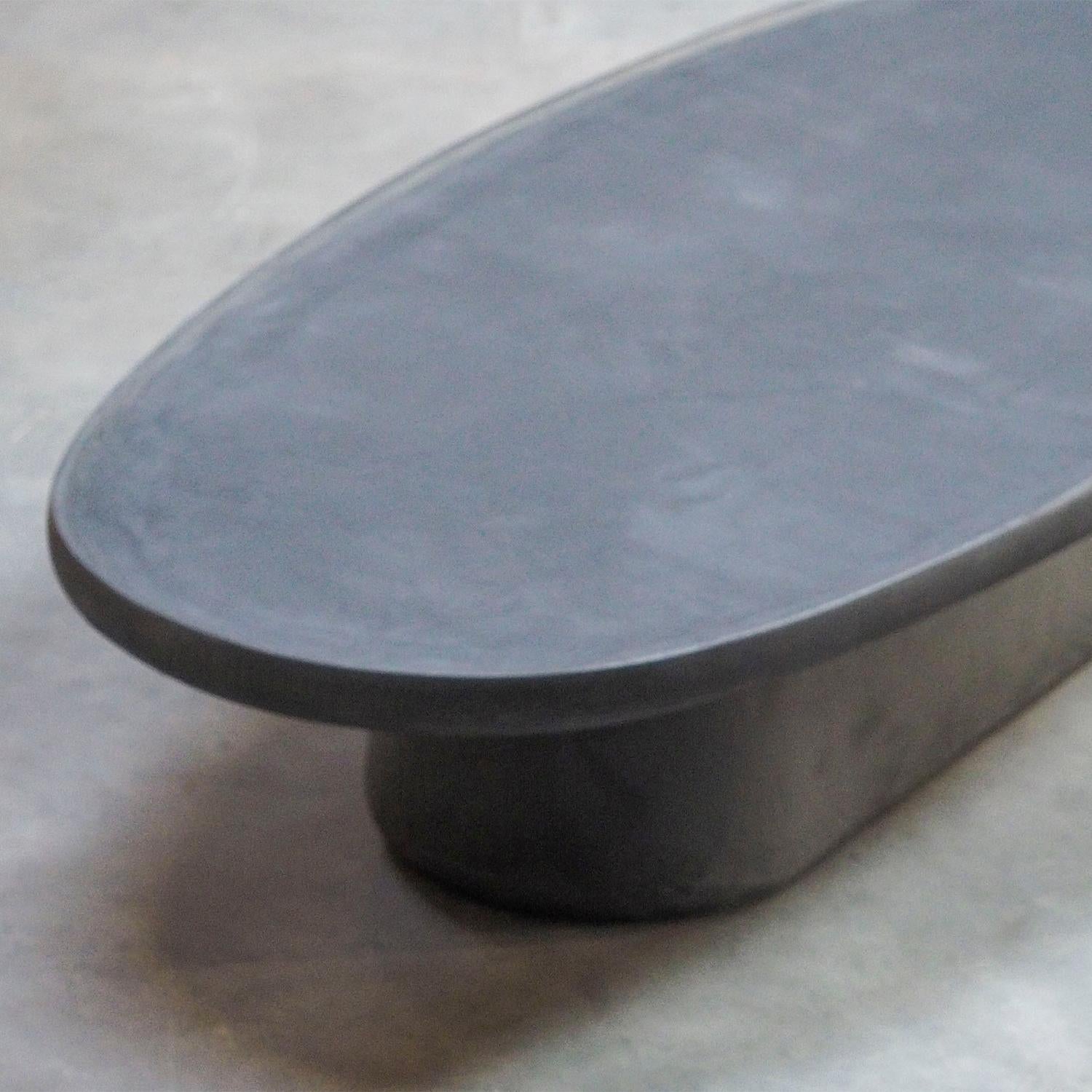 https://a.1stdibscdn.com/yeshi-oval-coffee-table-for-sale-picture-3/f_14282/f_339188421682079611634/Sans_titre_3_master.jpg