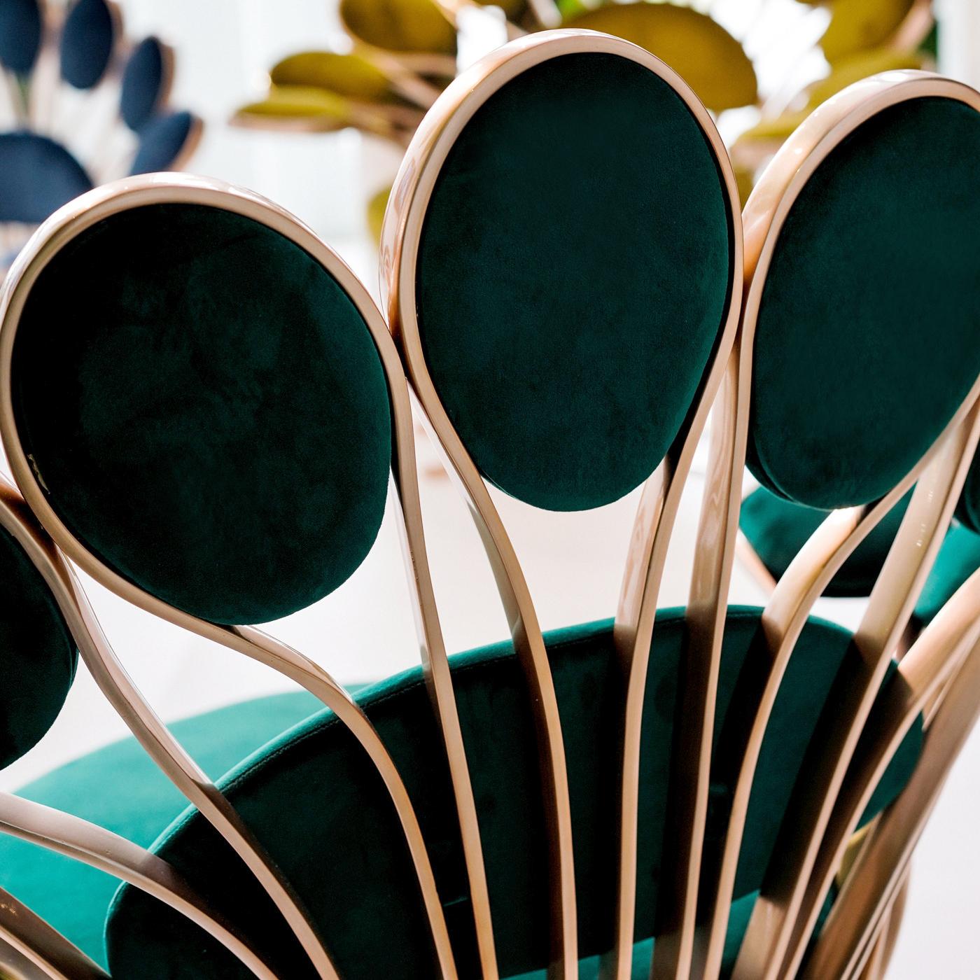 https://a.1stdibscdn.com/peacock-armchair-for-sale-picture-4/f_14282/f_292096821655824891443/Sans_titre_3_master.jpg
