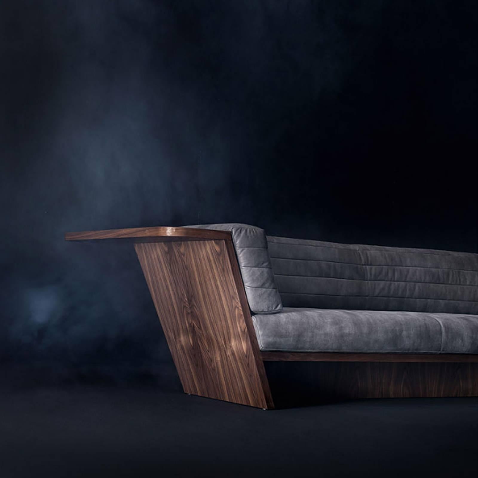 https://a.1stdibscdn.com/racing-sofa-for-sale-picture-3/f_14282/f_284479221651228322268/Sans_titre_3_master.jpg