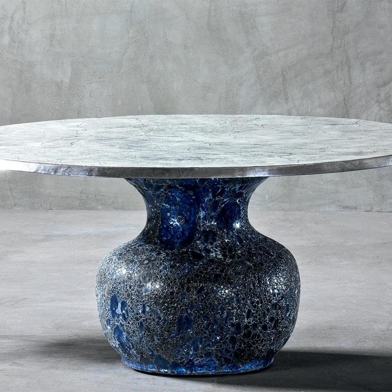 https://a.1stdibscdn.com/blue-ceramic-round-table-for-sale-picture-4/f_14282/1542202950375/Sans_titre_3_master.jpg