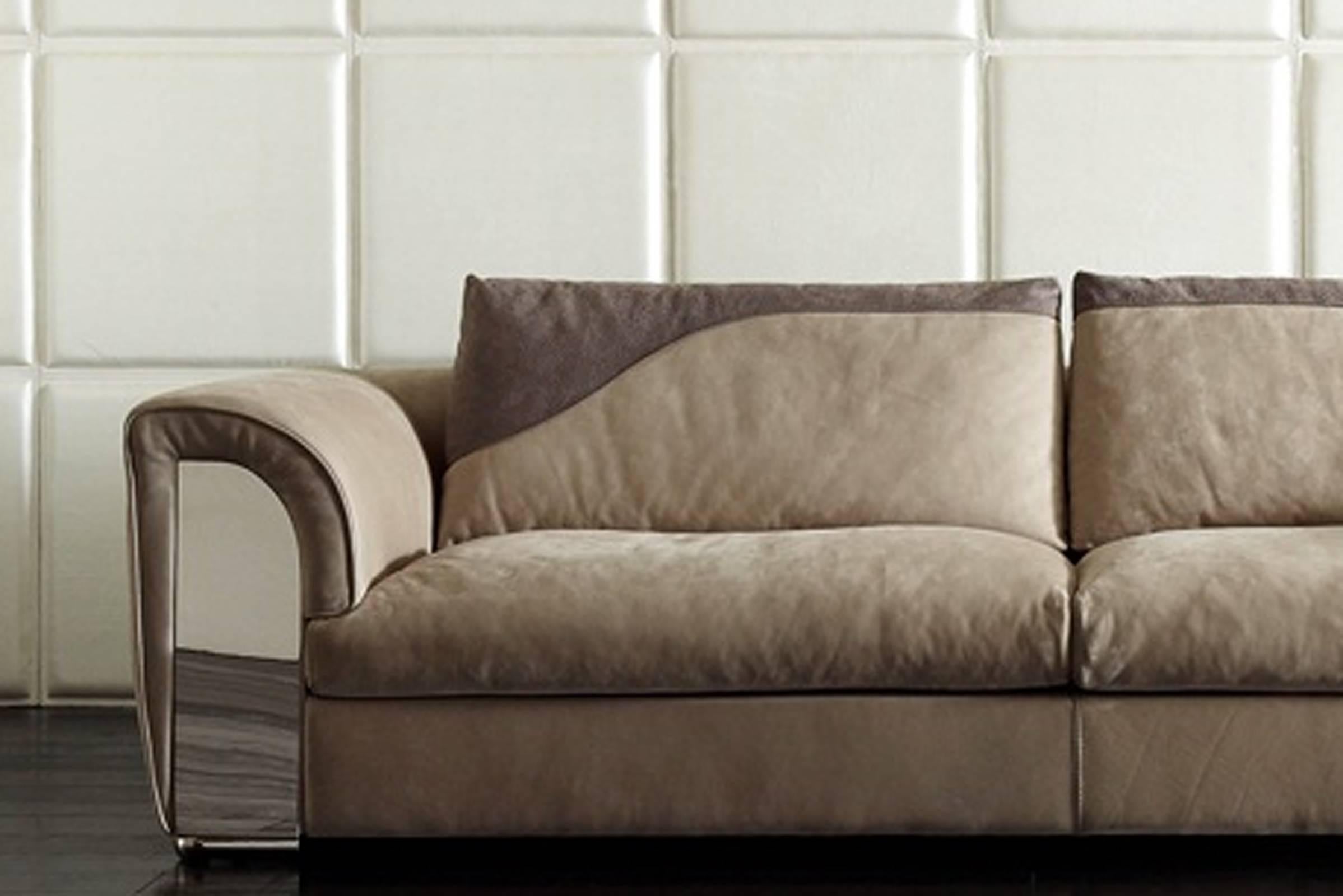 https://a.1stdibscdn.com/atlanta-sofa-with-leather-and-shiny-steel-details-for-sale-picture-4/f_14282/f_237407621620770602321/Sans_titre_3_master.jpg