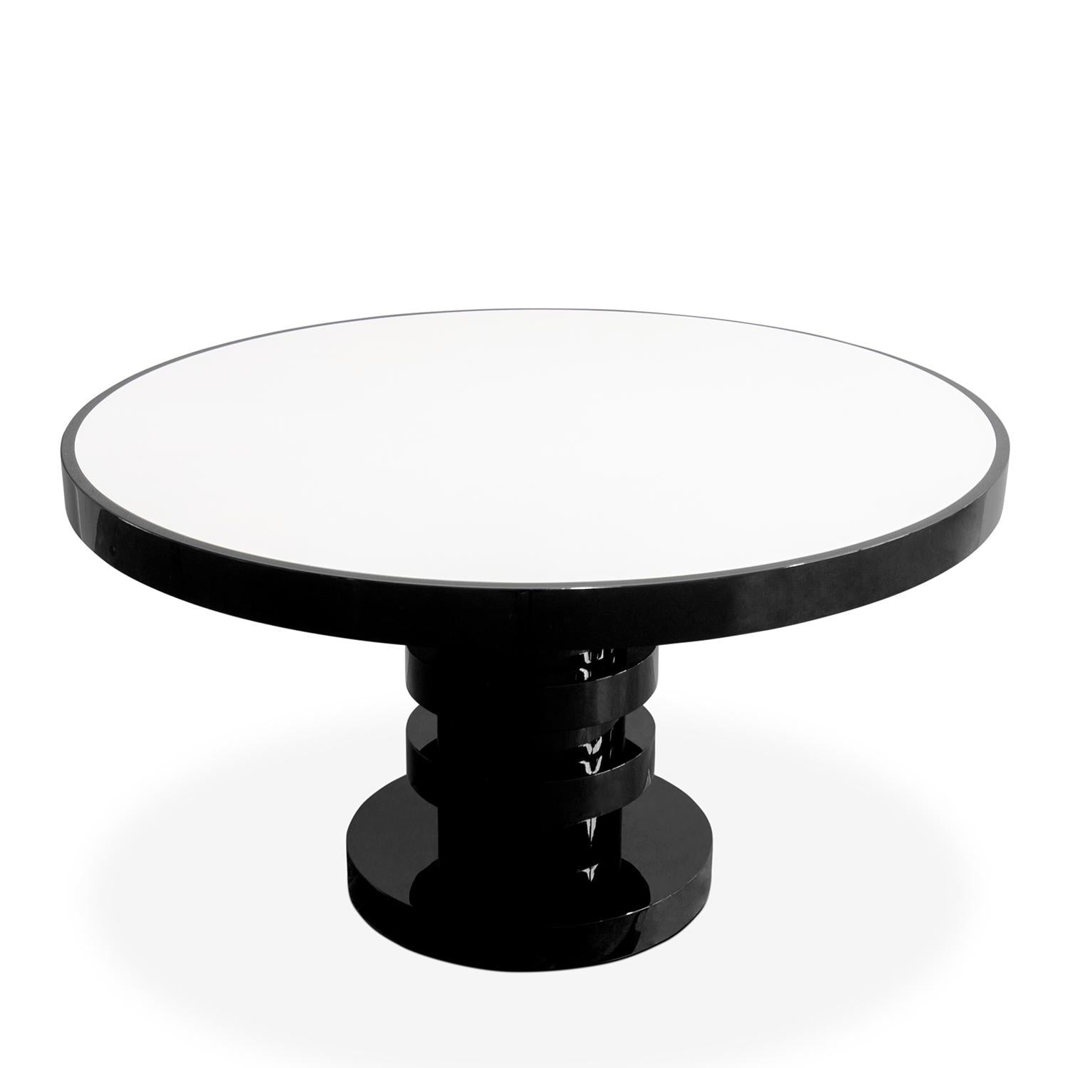 https://a.1stdibscdn.com/nagoya-round-dining-table-for-sale-picture-3/f_14282/f_305286221663853927932/Sans_titre_3_master.jpg