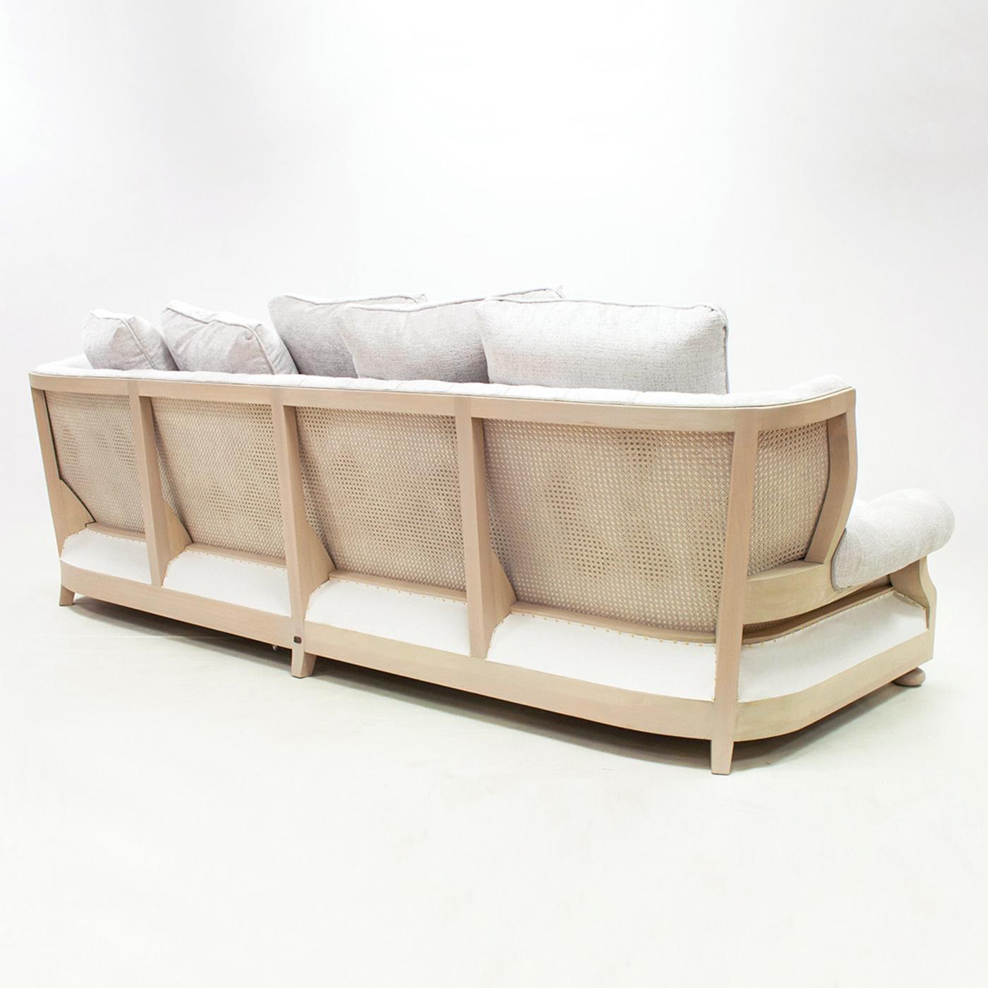 https://a.1stdibscdn.com/damian-sofa-for-sale-picture-4/f_14282/1596015200230/Sans_titre_4_master.jpg