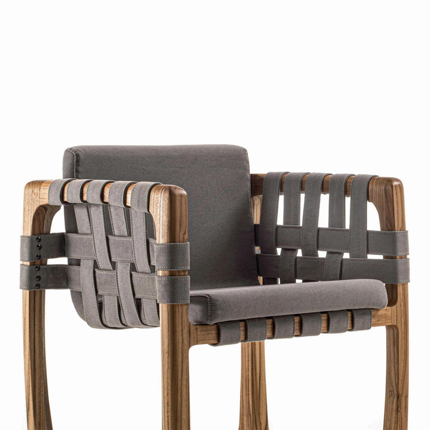 https://a.1stdibscdn.com/webbing-outdoor-chair-for-sale-picture-4/f_14282/f_281399421649341567864/Sans_titre_4_master.jpg