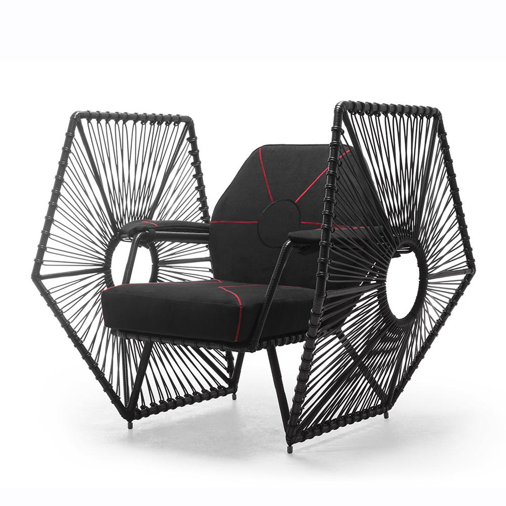 https://a.1stdibscdn.com/star-wars-fighter-armchair-black-or-white-for-sale-picture-4/f_14282/1557848651911/Sans_titre_4_master.jpg