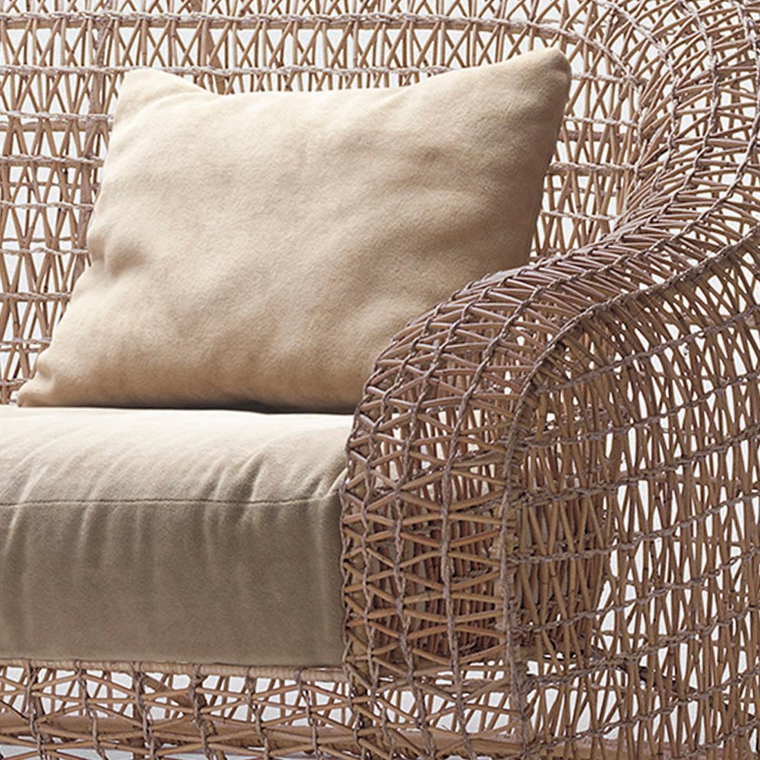 https://a.1stdibscdn.com/lombokbig-sofa-or-medium-sofa-indoor-or-outdoor-for-sale-picture-8/f_14282/1588364467427/Sans_titre_4_master.jpg
