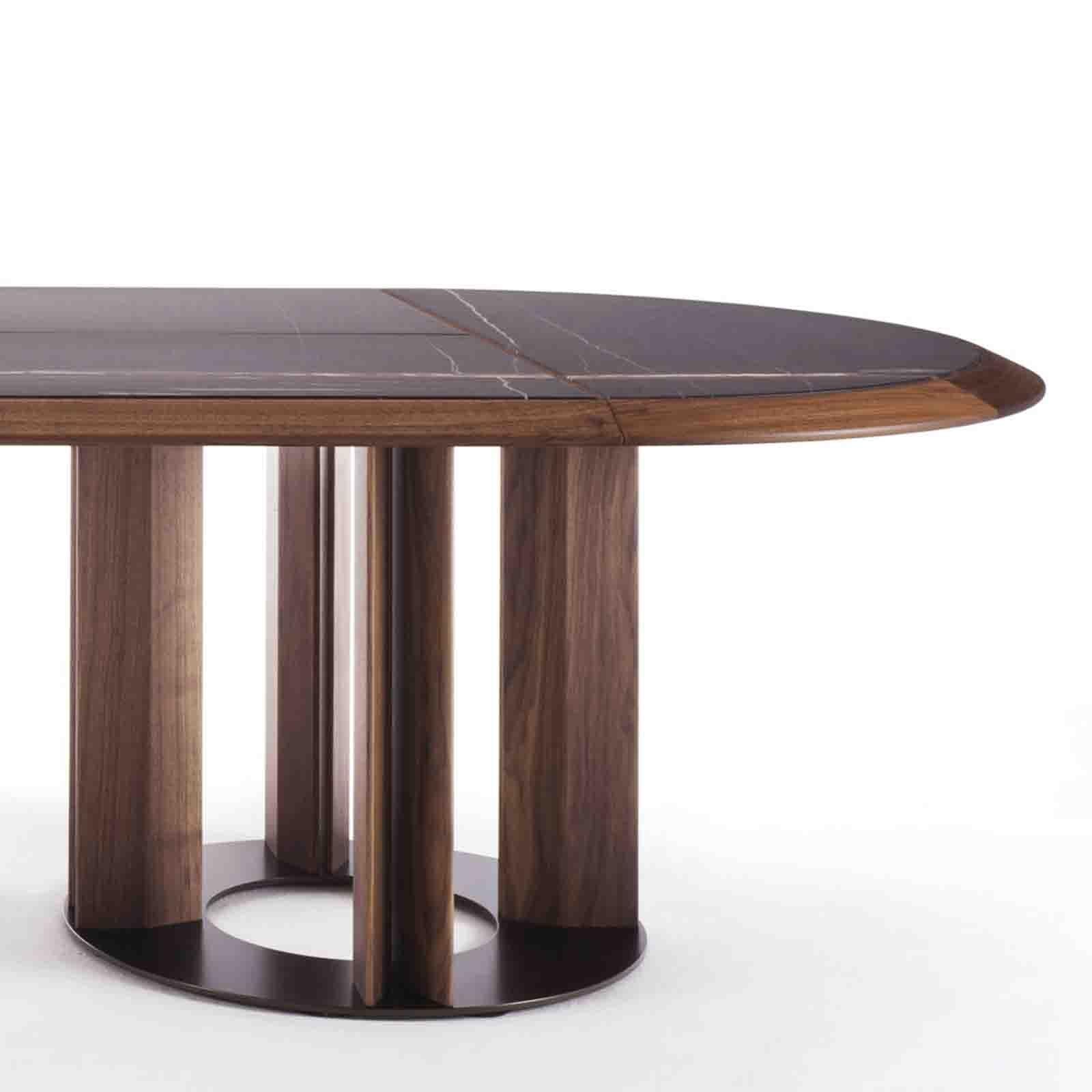 https://a.1stdibscdn.com/crosby-oval-sahara-black-dining-table-for-sale-picture-4/f_14282/f_307460221665140390541/Sans_titre_4_master.jpg