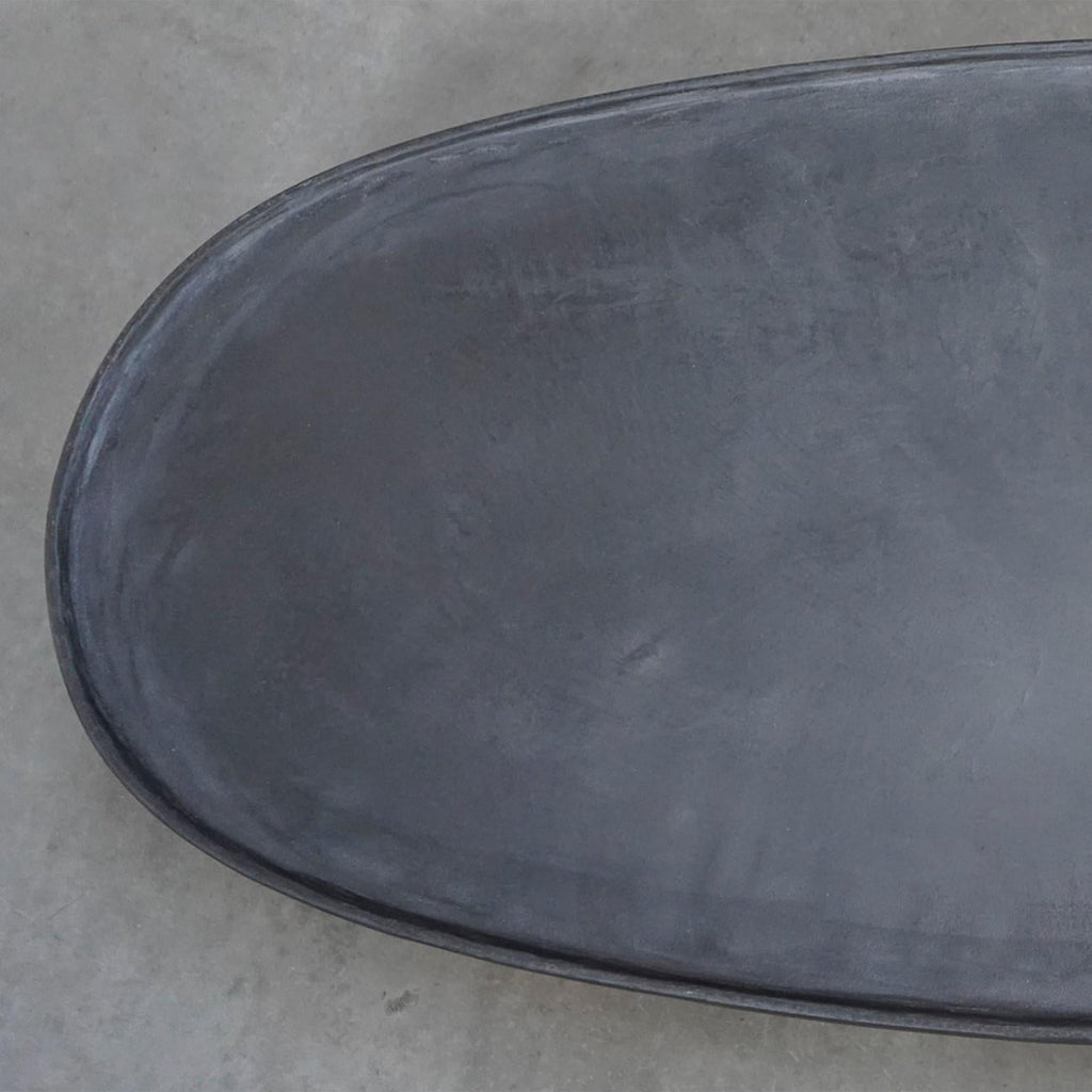https://a.1stdibscdn.com/yeshi-oval-coffee-table-for-sale-picture-5/f_14282/f_339188421682079611177/Sans_titre_5_master.jpg