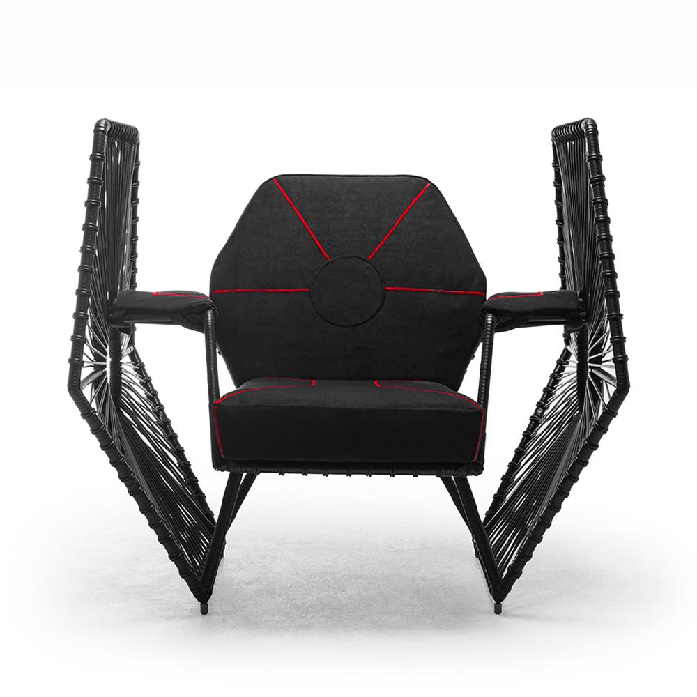 https://a.1stdibscdn.com/star-wars-fighter-armchair-black-or-white-for-sale-picture-5/f_14282/1557848655200/Sans_titre_5_master.jpg