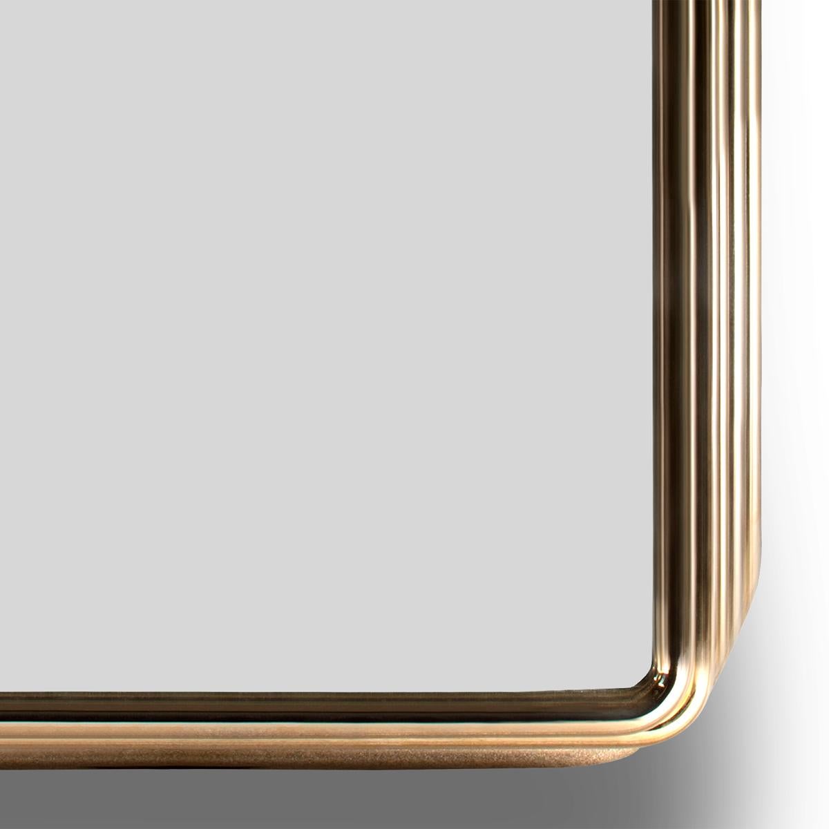 https://a.1stdibscdn.com/brass-case-cabinet-in-solid-walnut-root-and-gold-plated-brass-for-sale-picture-5/f_14282/1546604518749/Sans_titre_5_master.jpg