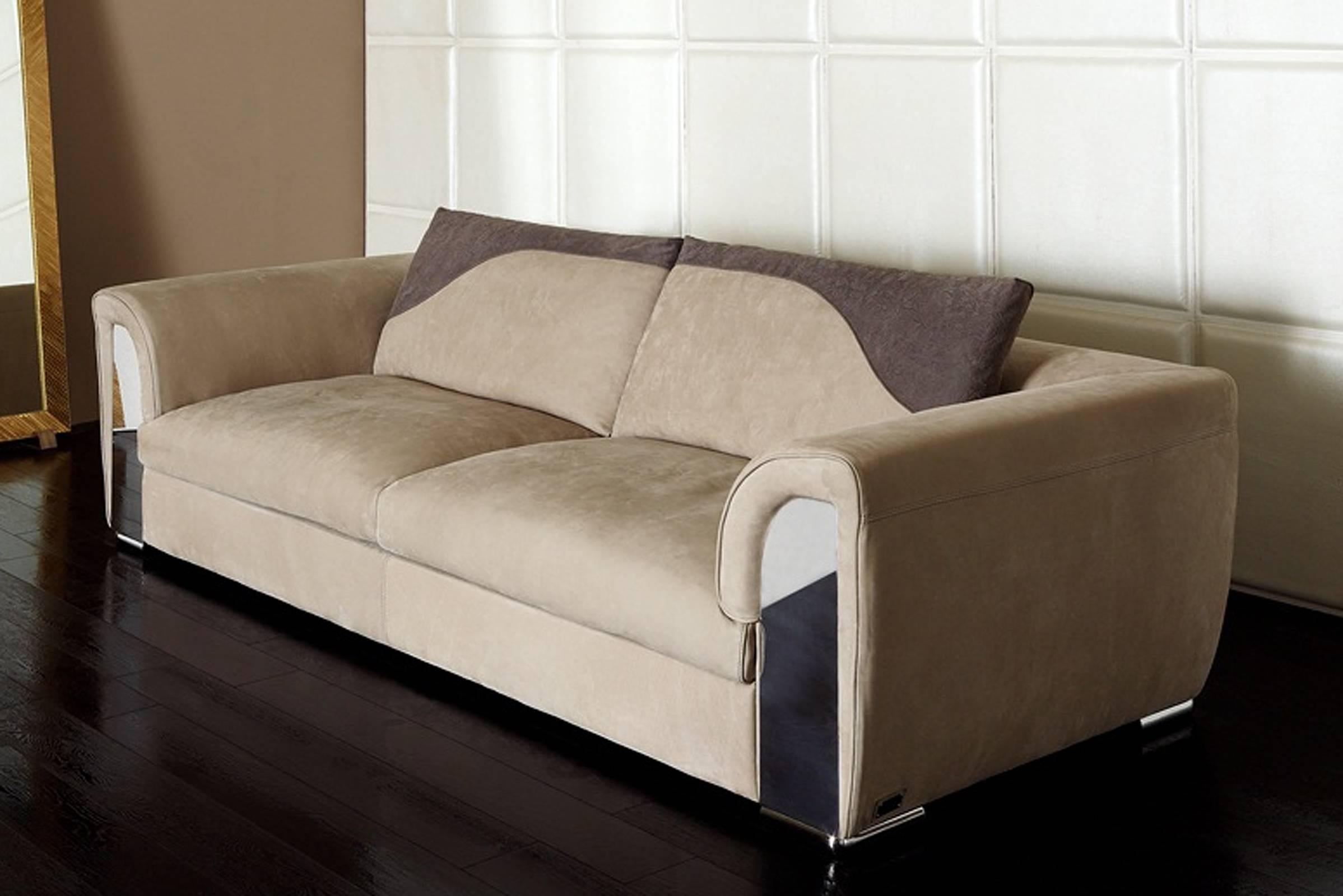 https://a.1stdibscdn.com/atlanta-sofa-with-leather-and-shiny-steel-details-for-sale-picture-3/f_14282/f_237407621620770601994/Sans_titre_5_master.jpg