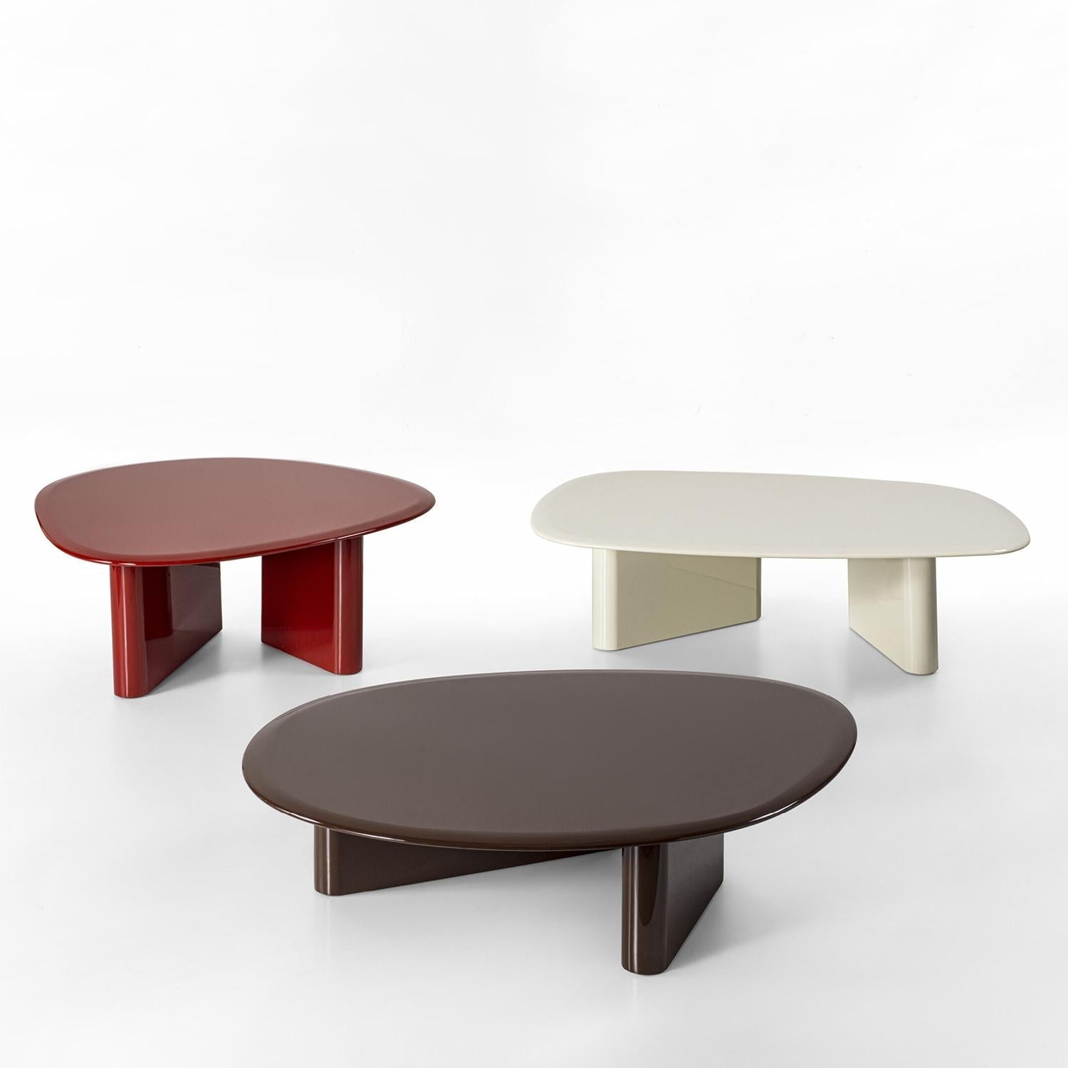 https://a.1stdibscdn.com/lakk-red-brown-h35-coffee-table-for-sale-picture-6/f_14282/f_455551121750597085870/Sans_titre_6_master.jpg